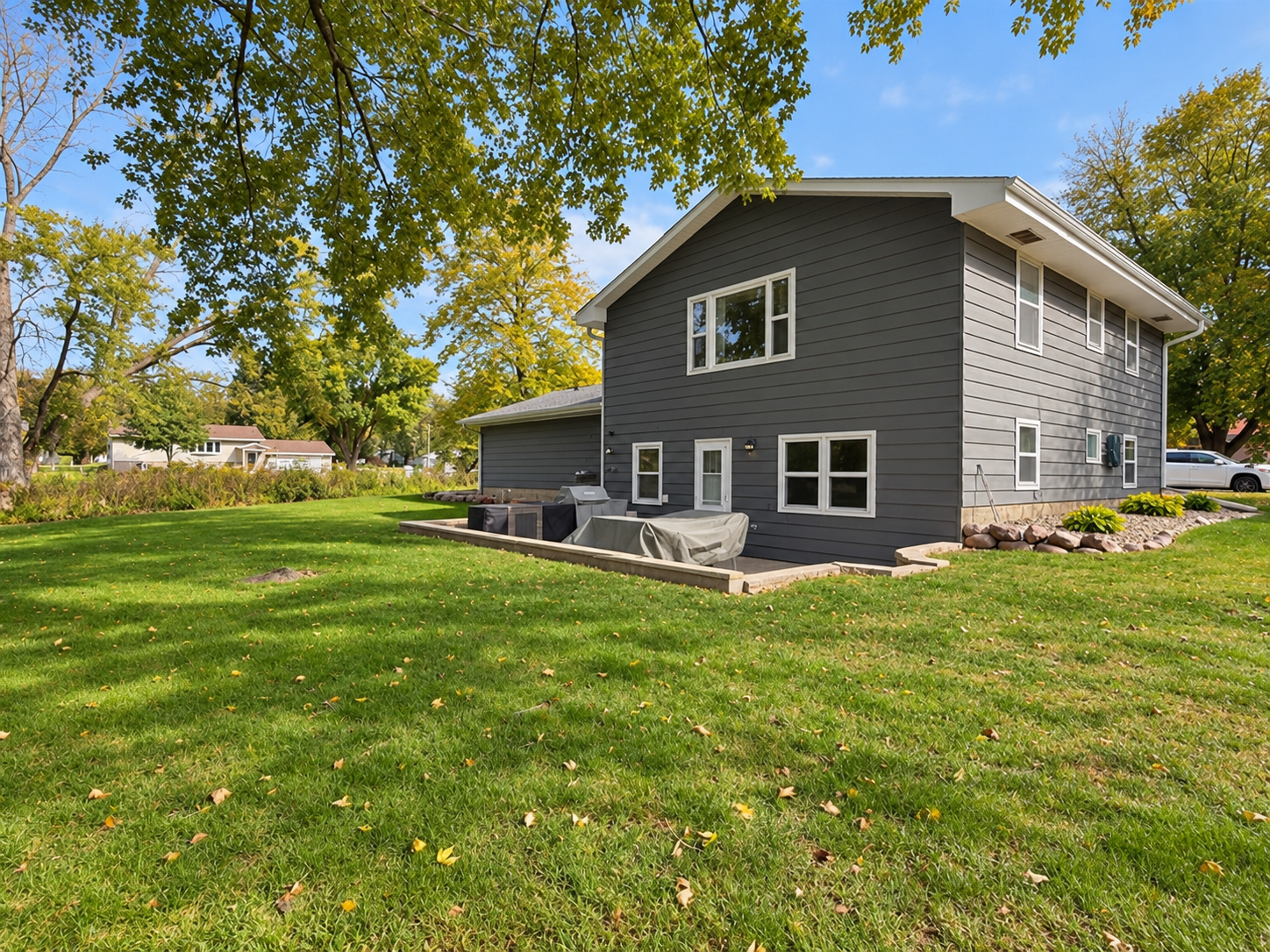 Photo 1 of Single family home for sale at 1632 6th Avenue N, Windom, MN 56101 | MLS# 7148679 | Listing updated on 2026-10-23