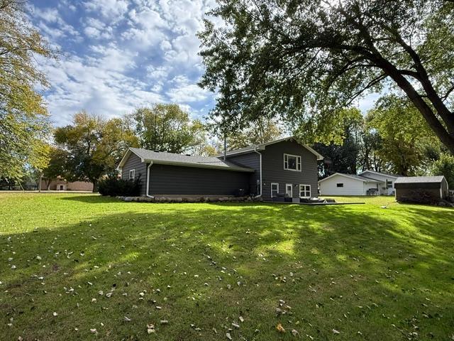 Photo 2 of Single family home for sale at 1632 6th Avenue N, Windom, MN 56101 | MLS# 7148679 | Listing updated on 2026-10-23