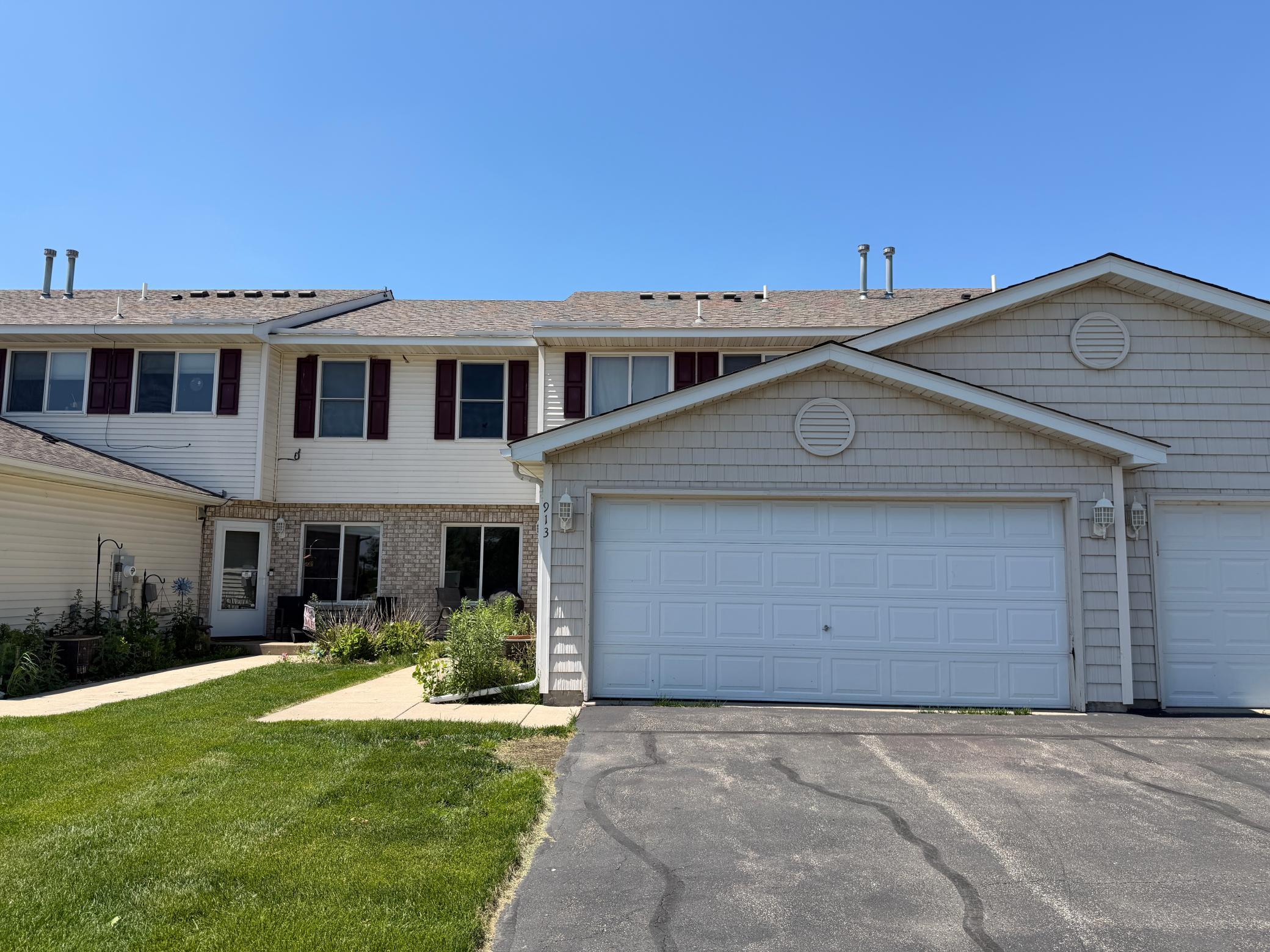 Single family home for sale at 913 Serenity Cir, Young America, MN 55397 | MLS# 7149616