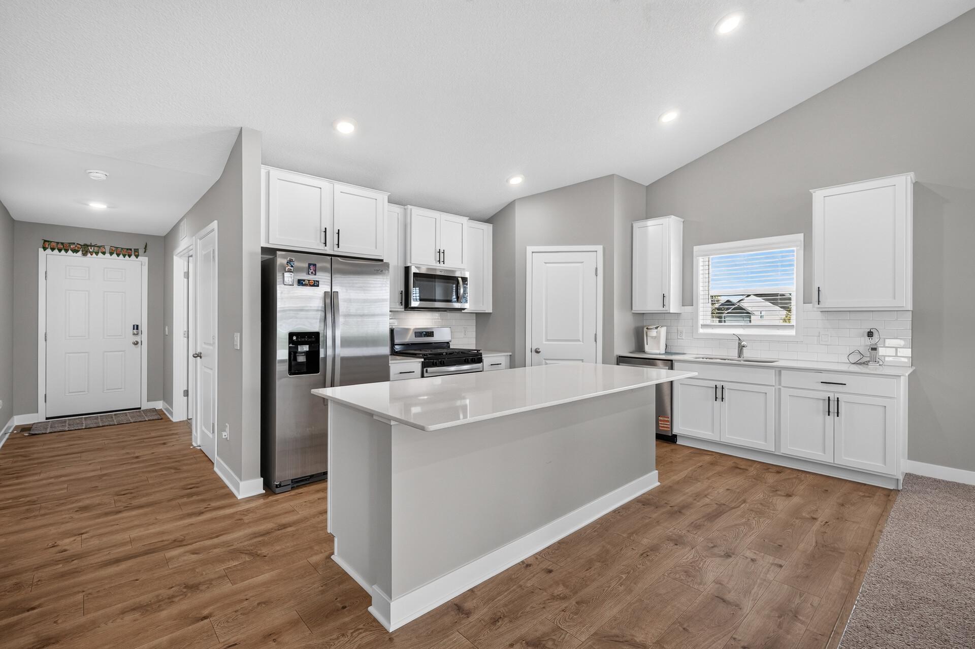 Photo 3 of Single family home for sale at 17528 Dunkirk Way, Lakeville, MN 55044 | MLS# 7151805 | Listing updated on 2026-10-16