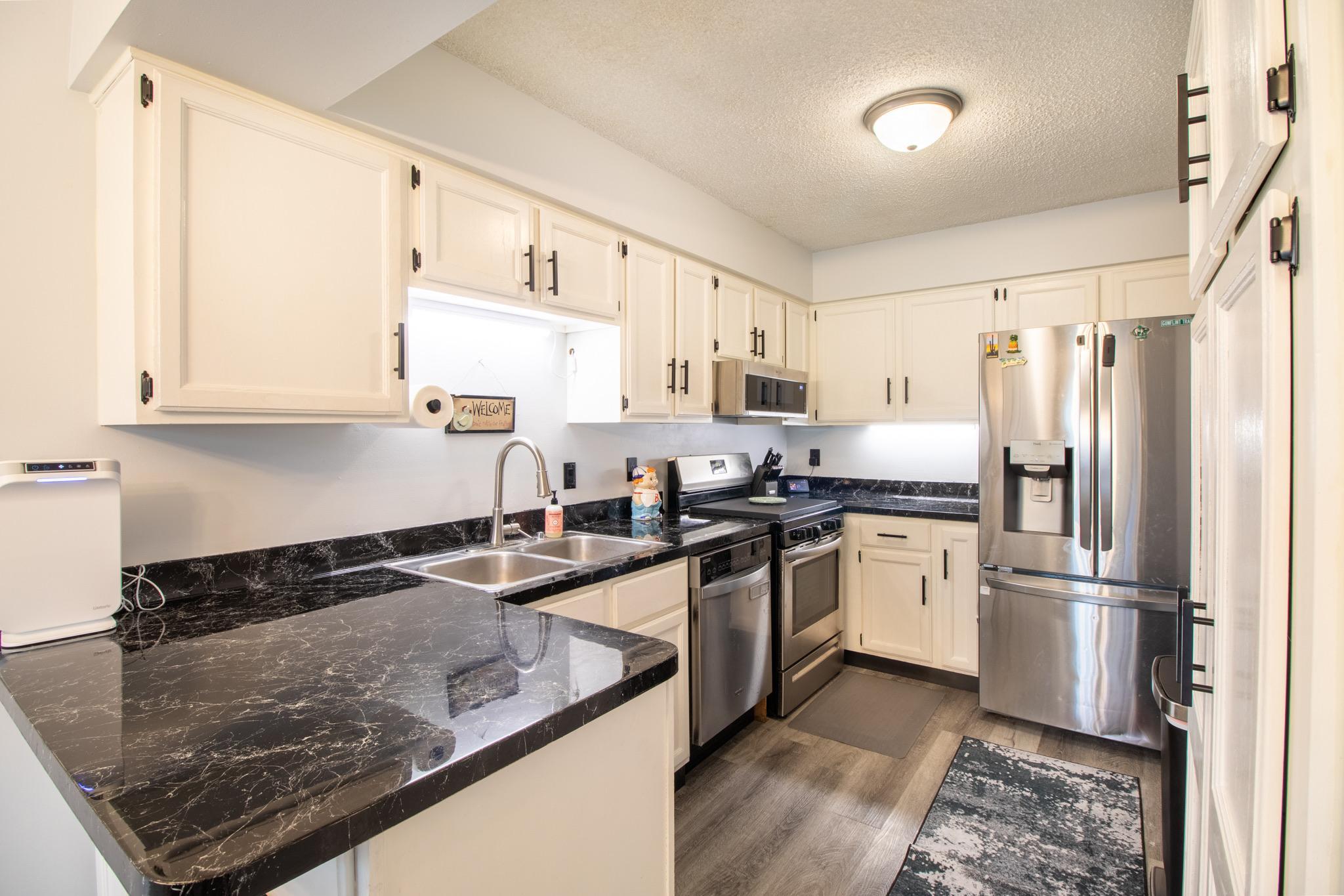 Photo 3 of Single family home for sale at 2817 Wimbledon Ridge, Saint Paul, MN 55125 | MLS# 7152164 | Listing updated on 2026-10-09