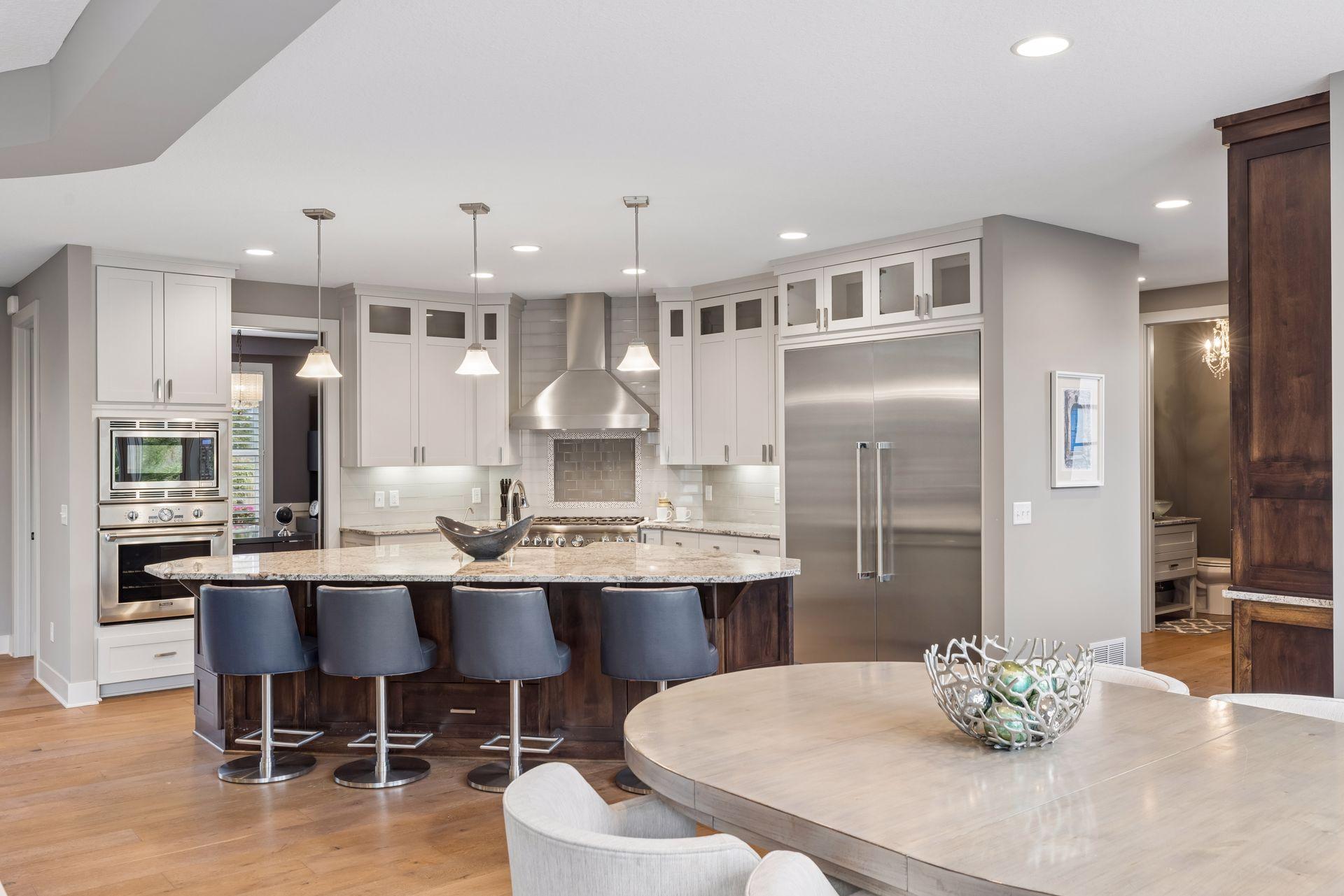 Photo 2 of Mansion for sale at 17 Monarch Ln, Saint Paul, MN 55127 | MLS# 7152816 | Listing updated on 2026-10-15