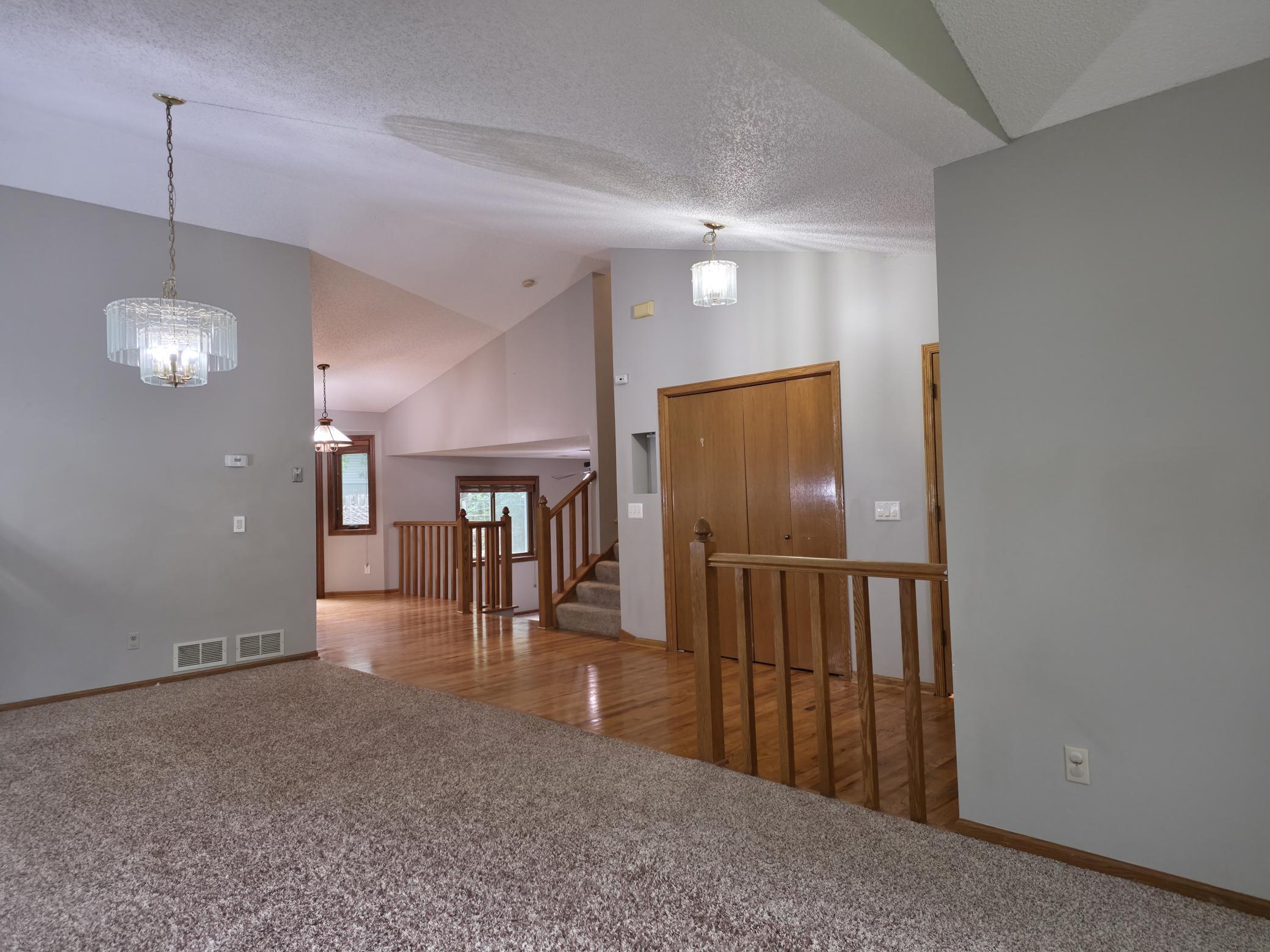 Photo 3 of Single family home for sale at 1621 Knox Cir, Burnsville, MN 55337 | MLS# 7155061 | Listing updated on 2026-10-15