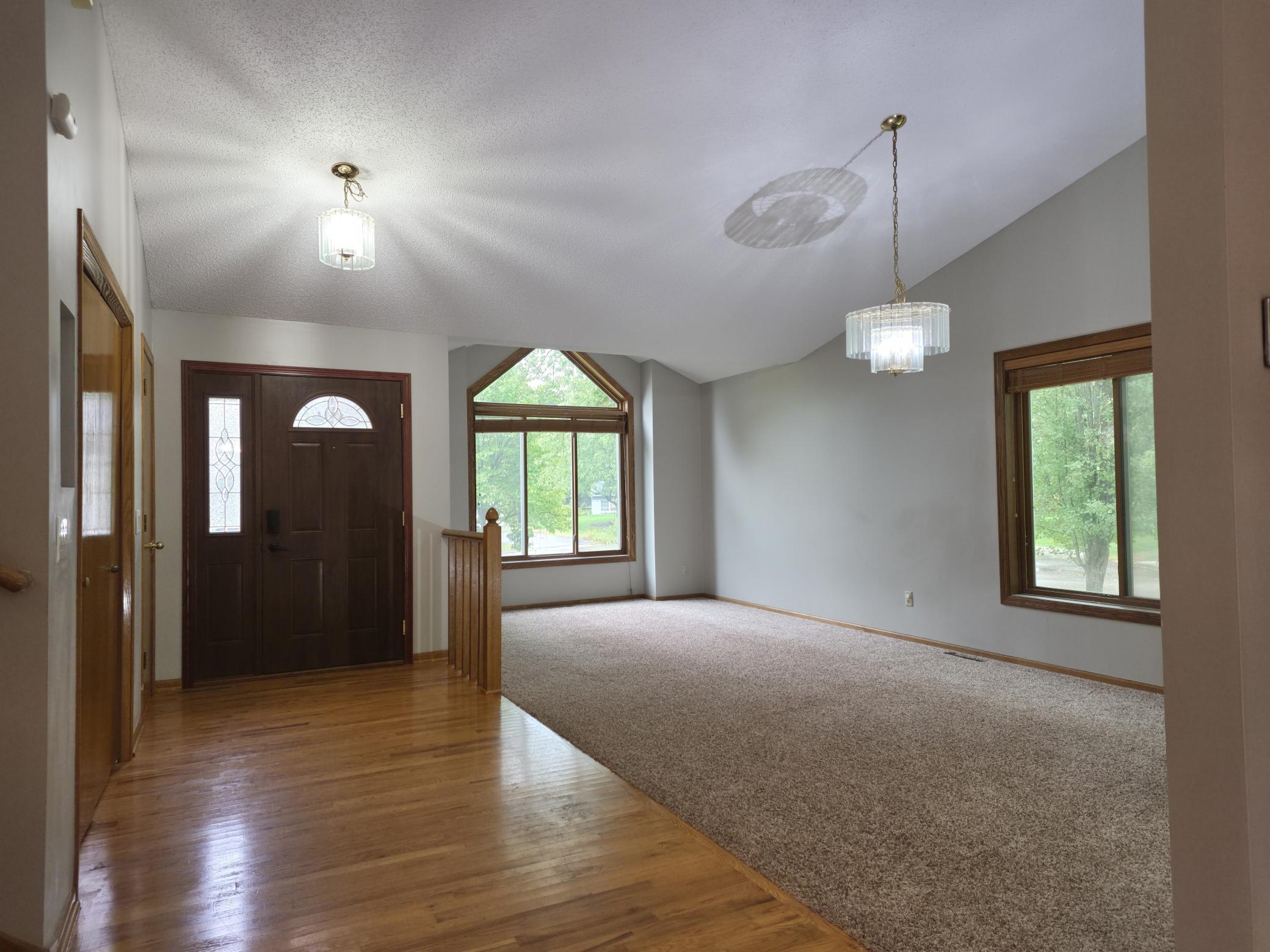 Photo 4 of Single family home for sale at 1621 Knox Cir, Burnsville, MN 55337 | MLS# 7155061 | Listing updated on 2026-10-15