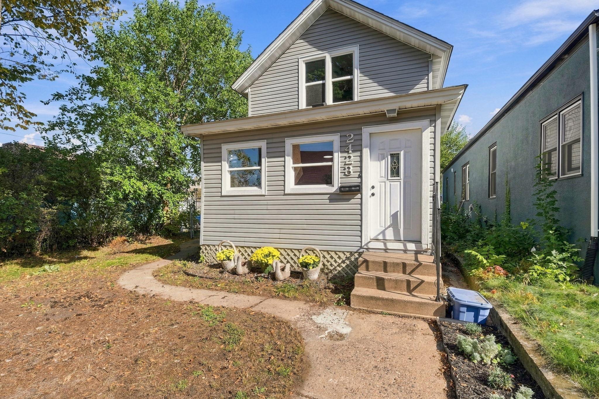 Photo 3 of Single family home for sale at 2423 Quincy St Ne, Minneapolis, MN 55418 | MLS# 7155123 | Listing updated on 2026-10-08