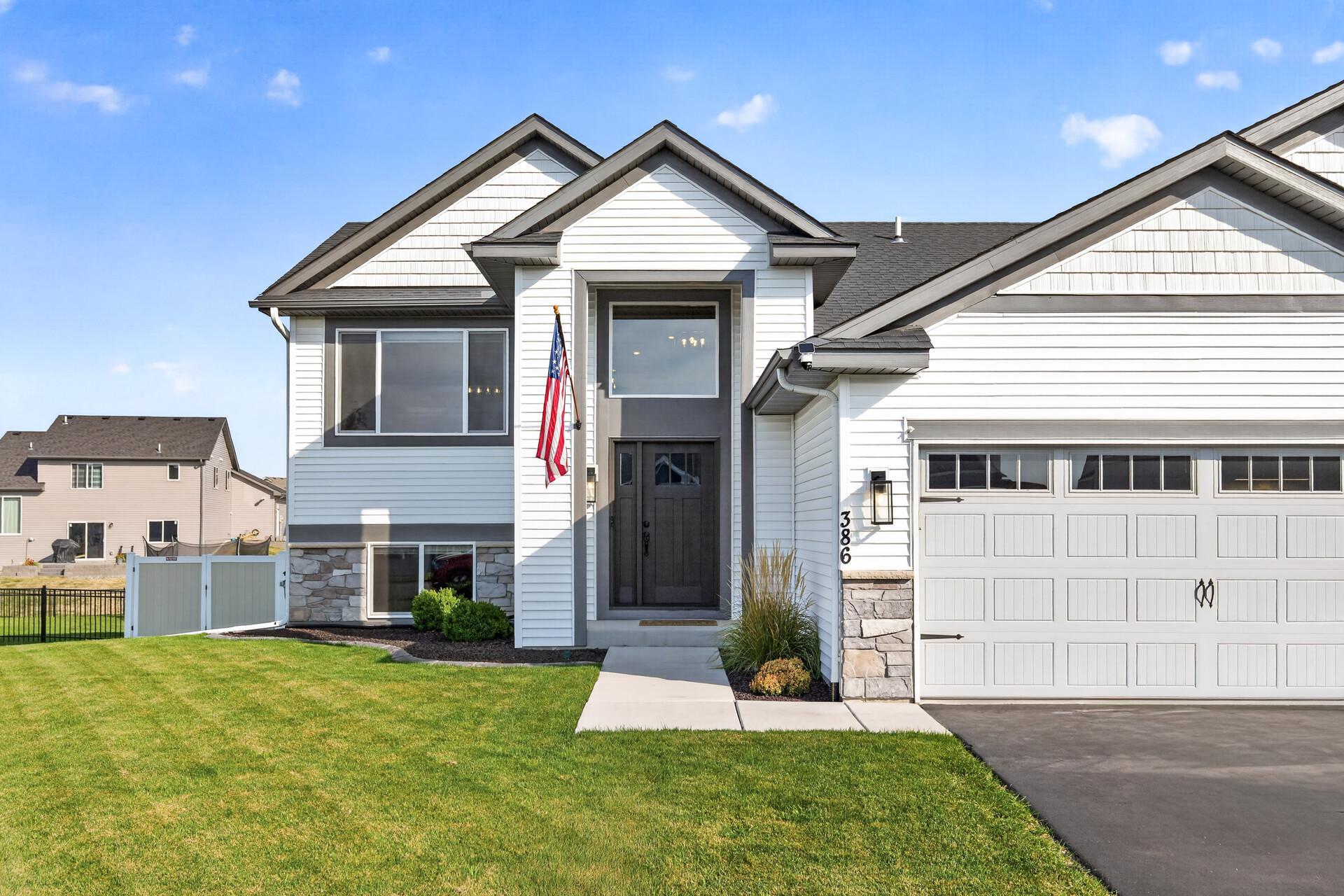 Photo 1 of Single family home for sale at 386 Neisen Ave W, Delano, MN 55328 | MLS# 7155130 | Listing updated on 2026-10-15