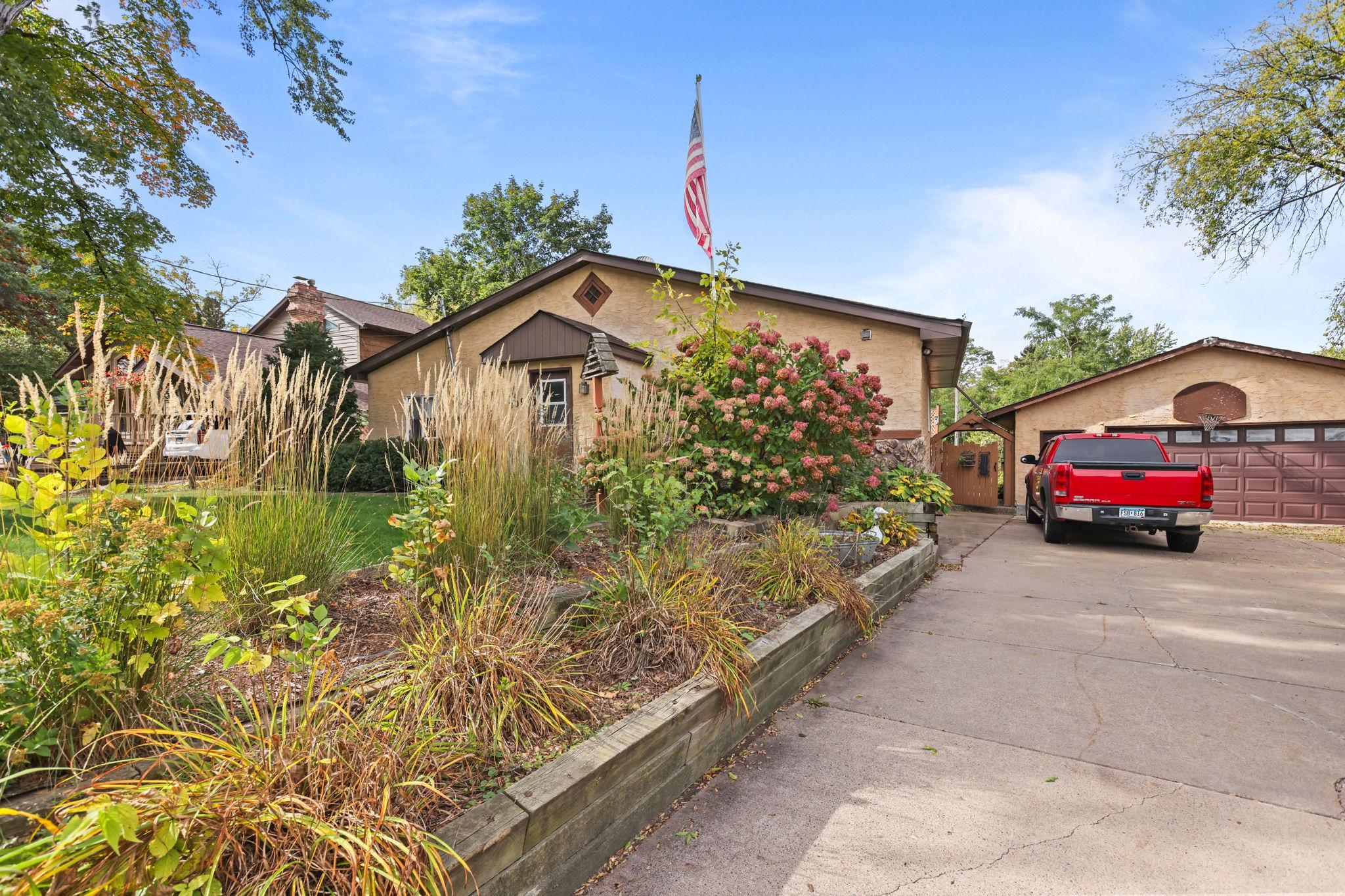 Photo 3 of Single family home for sale at 4209 Lakewood Ave, Saint Paul, MN 55110 | MLS# 7156349 | Listing updated on 2026-10-09