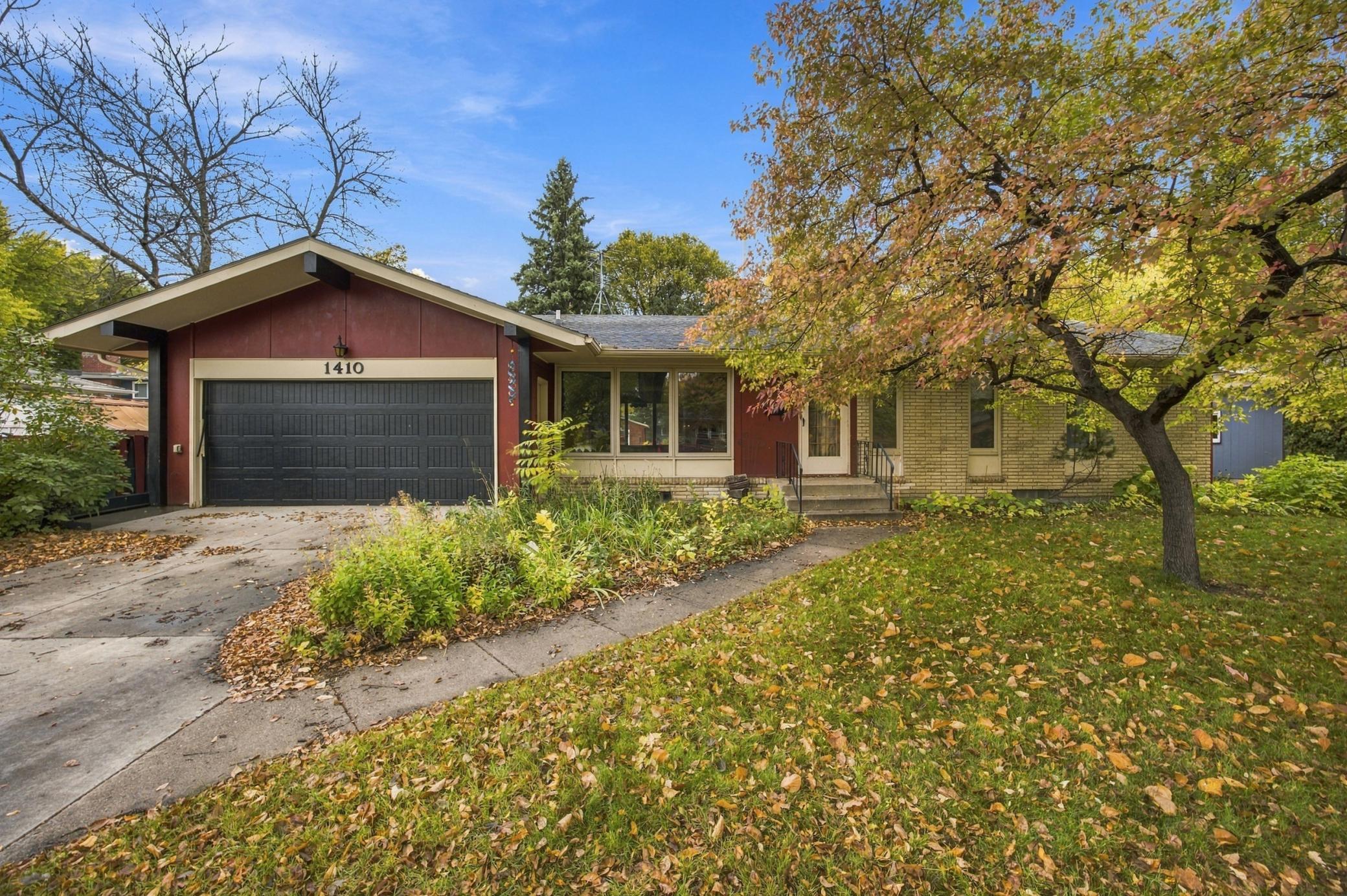 Photo 1 of Single family home for sale at 1410 22nd Avenue S, Moorhead, MN 56560 | MLS# 7156662 | Listing updated on 2026-10-24