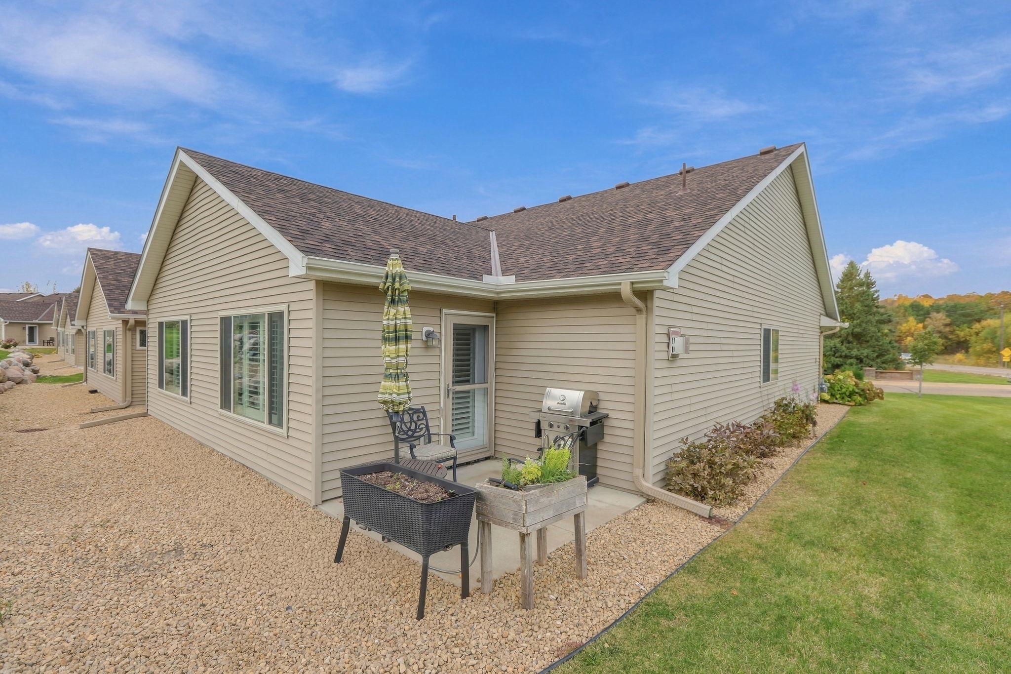 Photo 3 of Single family home for sale at 6055 Iris Ln, Rockford, MN 55373 | MLS# 7156877 | Listing updated on 2026-10-09