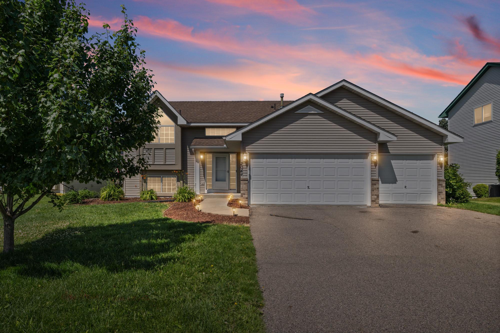 Single family home for sale at 2044 Pheasant Run St, Shakopee, MN 55379 | MLS# 7157003