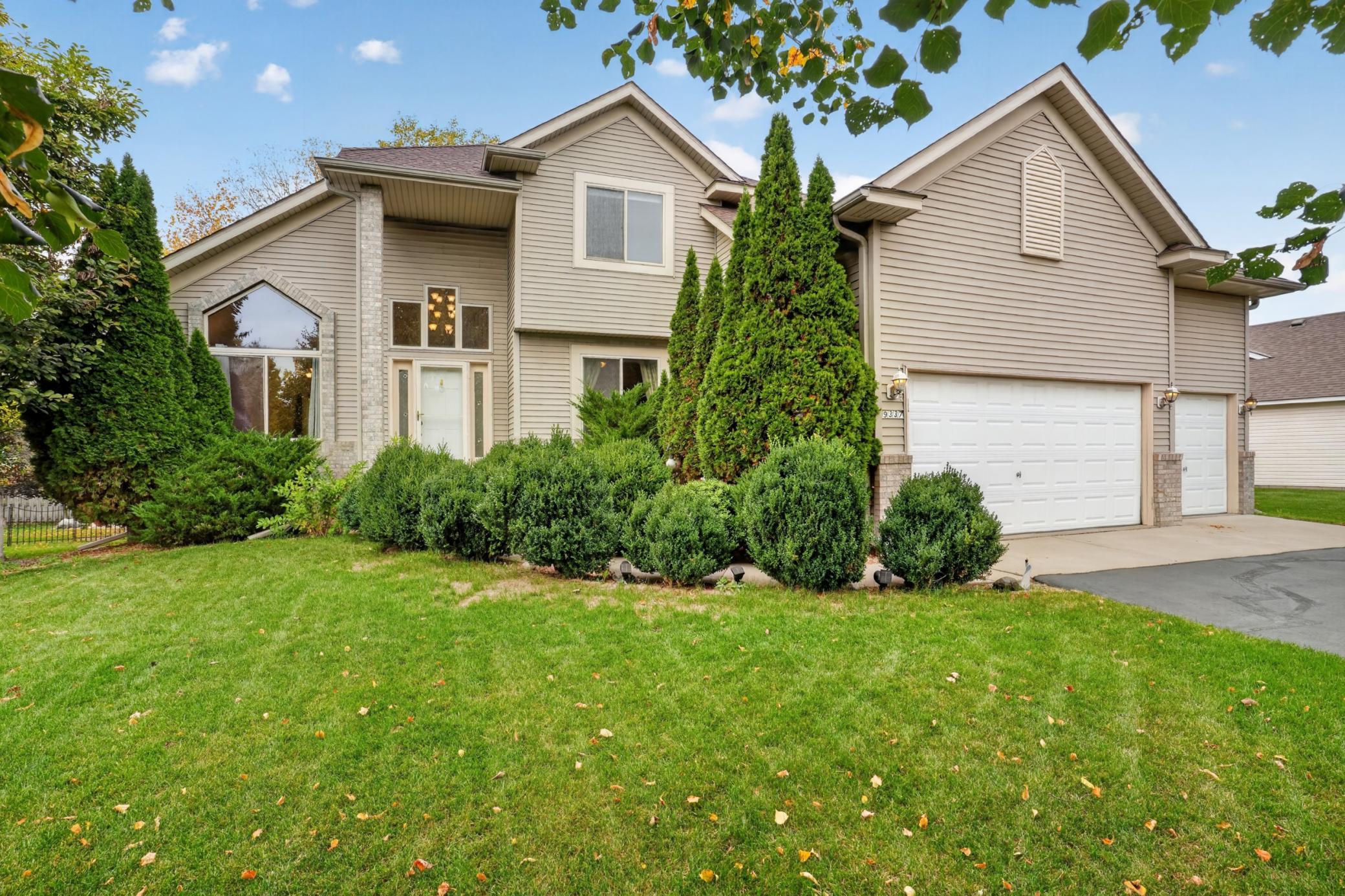 Photo 3 of Single family home for sale at 9337 Austrian Pine Ave N, Minneapolis, MN 55443 | MLS# 7158393 | Listing updated on 2026-10-16