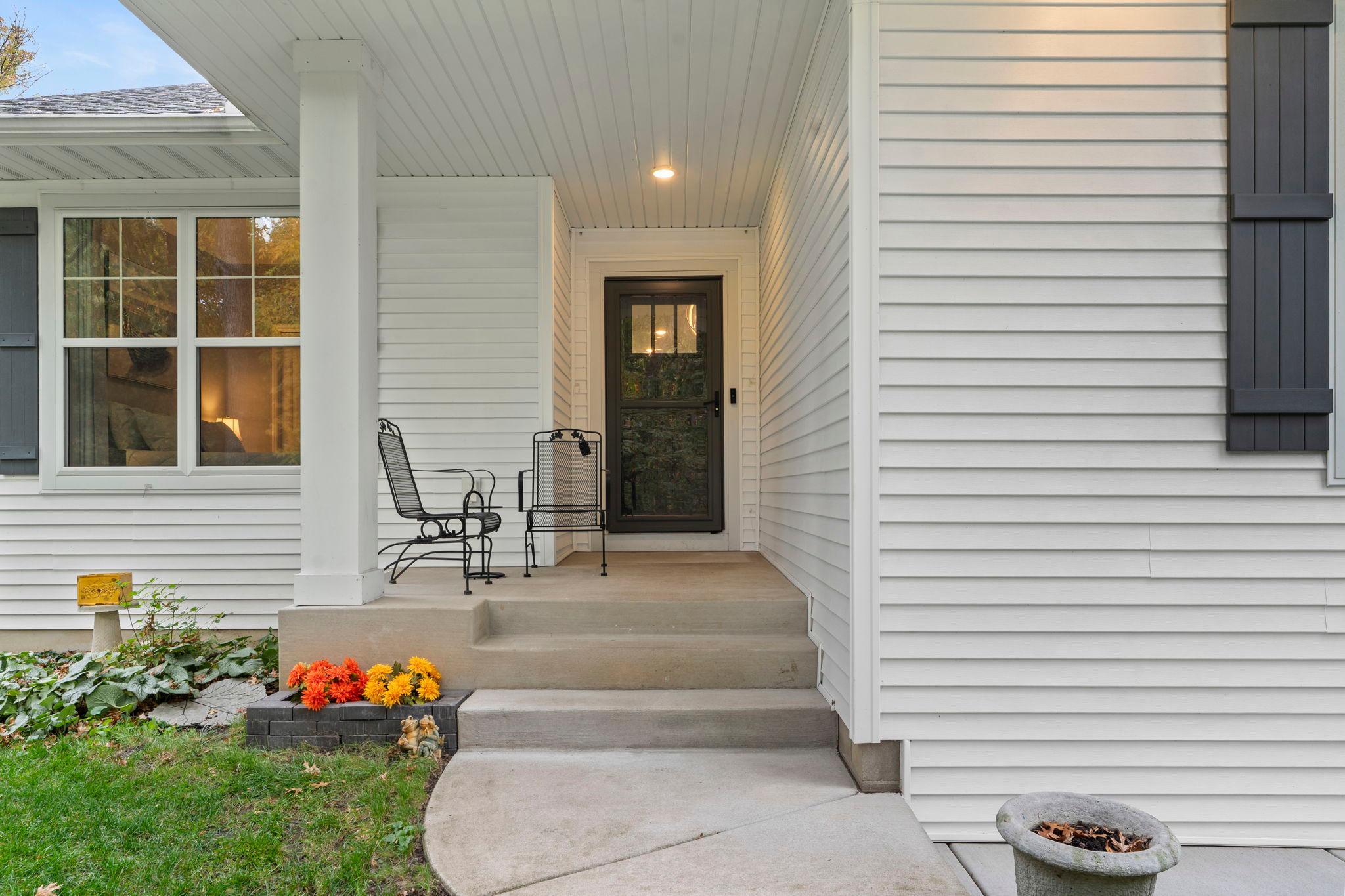Photo 2 of Single family home for sale at 3415 Ten Oaks St S, Cambridge, MN 55008 | MLS# 7158994 | Listing updated on 2026-10-15