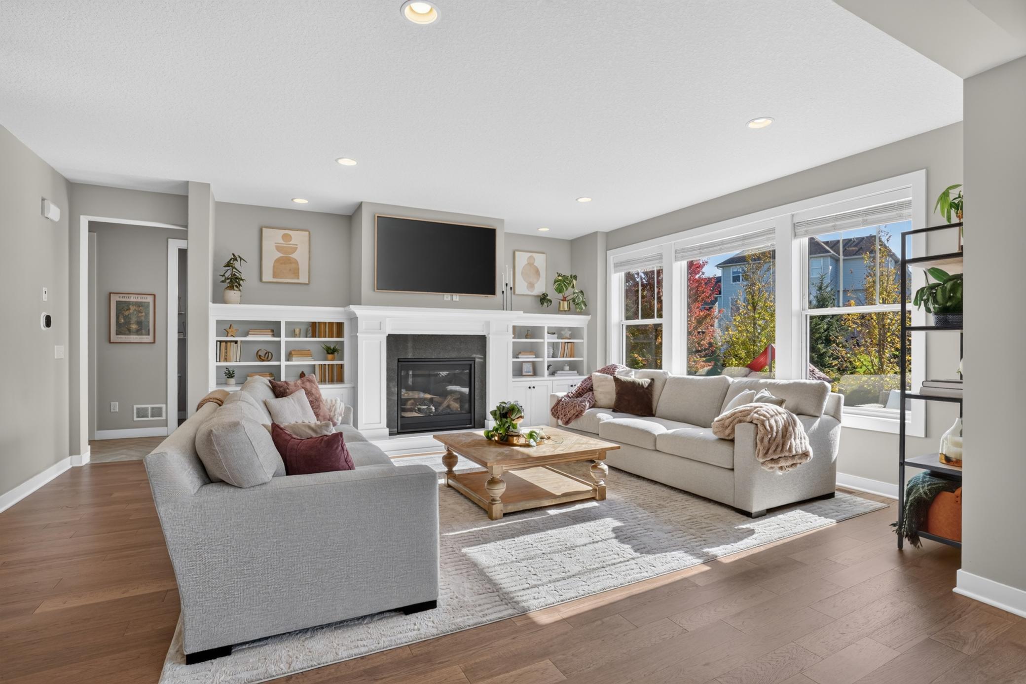 Photo 3 of Single family home for sale at 9930 Arrowwood Trl, Saint Paul, MN 55129 | MLS# 7159875 | Listing updated on 2026-10-23