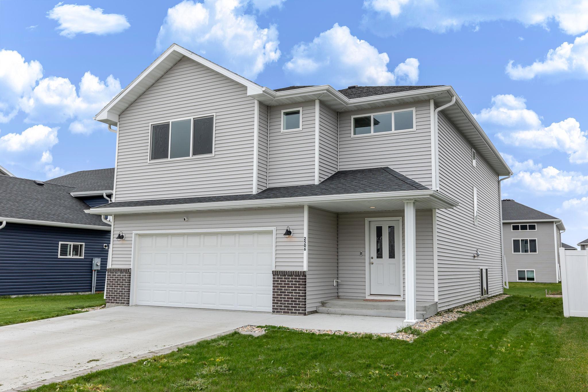 Photo 3 of Single family home for sale at 2506 Fulton Loop S, Fargo, ND 58104 | MLS# 7159924 | Listing updated on 2026-10-15