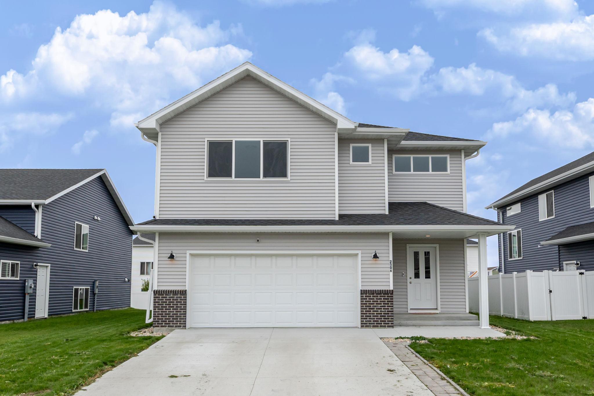 Photo 3 of Single family home for sale at 2506 Fulton Loop S, Fargo, ND 58104 | MLS# 7159924 | Listing updated on 2026-10-15