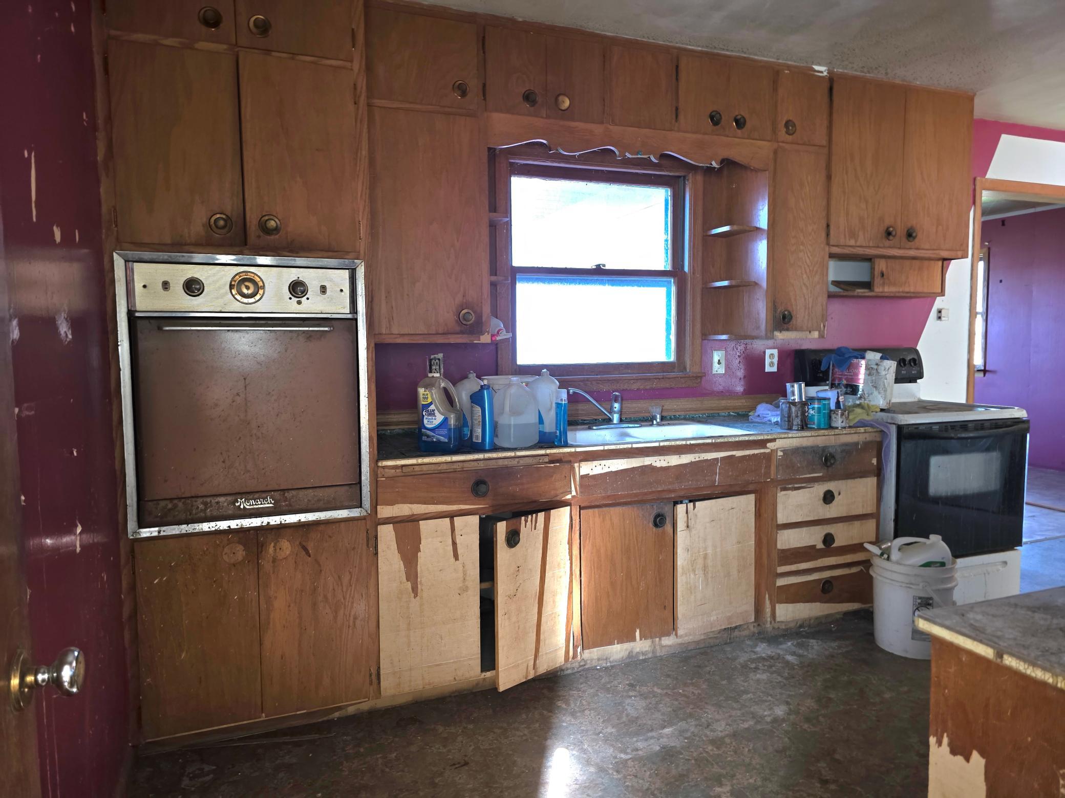 Photo 2 of Single family home for sale at 1558 Front St, Verdi, MN 56164 | MLS# 7162167 | Listing updated on 2026-10-25