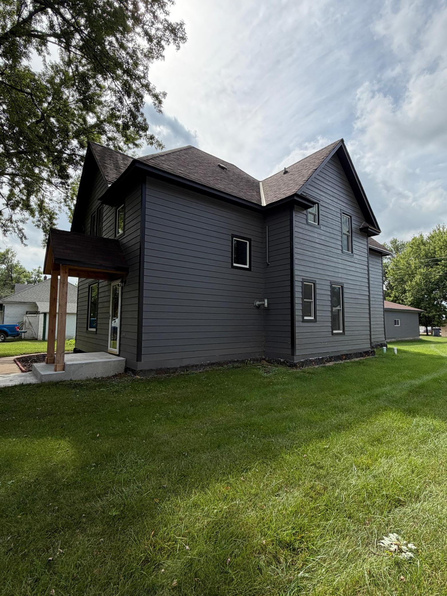 Photo 4 of Single family home for sale at 104, S 106 Park St, Hendricks, MN 56136 | MLS# 7162401 | Listing updated on 2026-10-26