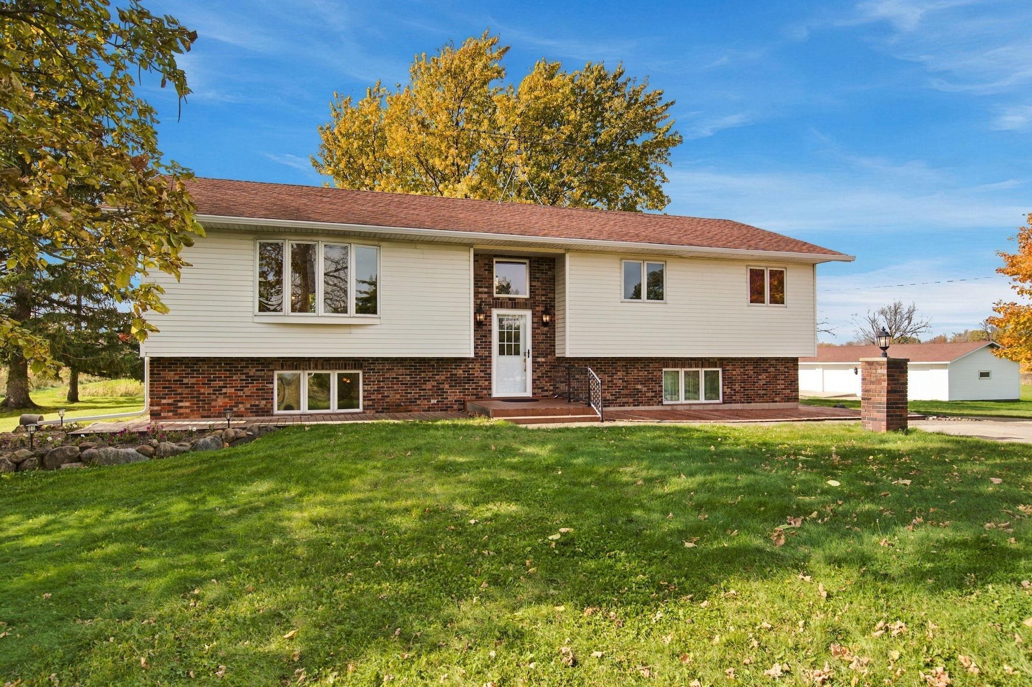 Photo 3 of Single family home for sale at 3074 St Paul Rd, Owatonna, MN 55060 | MLS# 7163588 | Listing updated on 2026-10-24