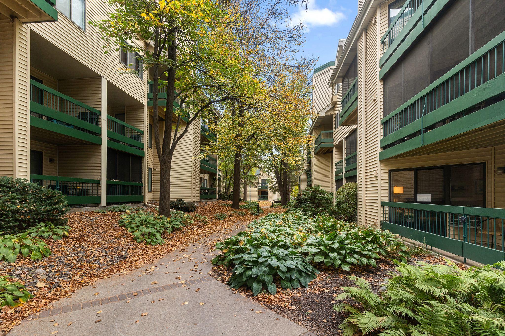 Photo 2 of Condo for sale at 7602 York Ave S #7111, Minneapolis, MN 55435 | MLS# 7163917 | Listing updated on 2026-10-25