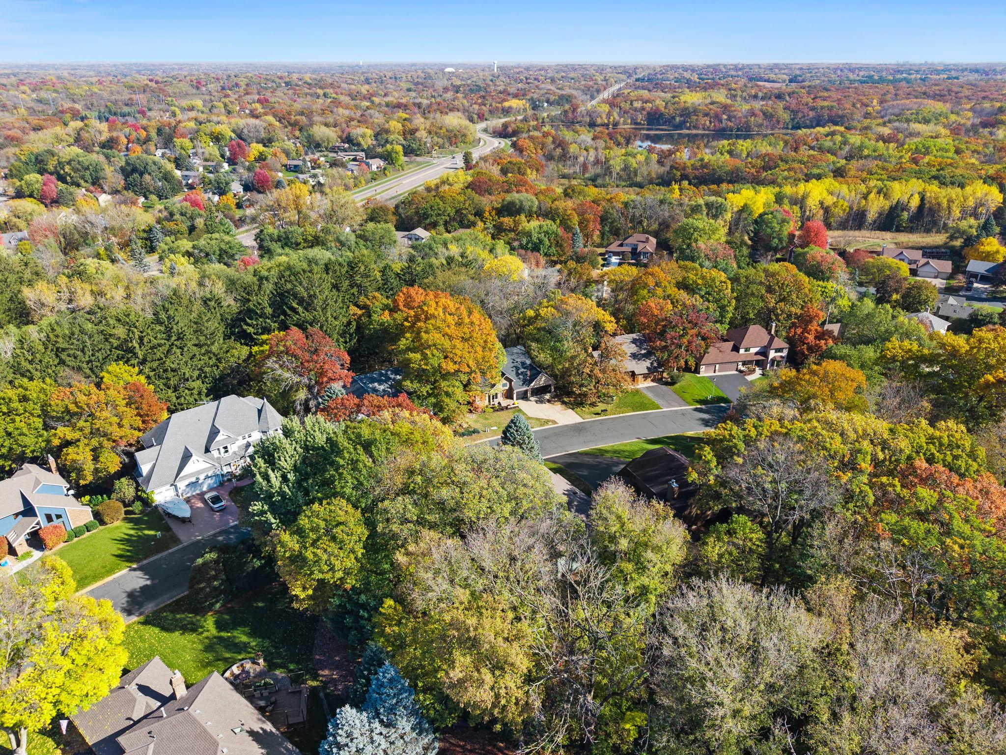 Photo 4 of Single family home for sale at 4640 Parkcliff Dr, Saint Paul, MN 55123 | MLS# 7164011 | Listing updated on 2026-10-24