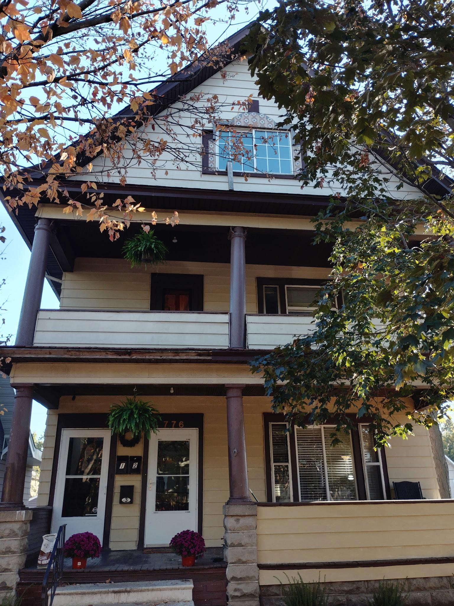 Photo 1 of House for sale at 776 Aurora Ave, Saint Paul, MN 55104 | MLS# 7164235 | Listing updated on 2026-10-25