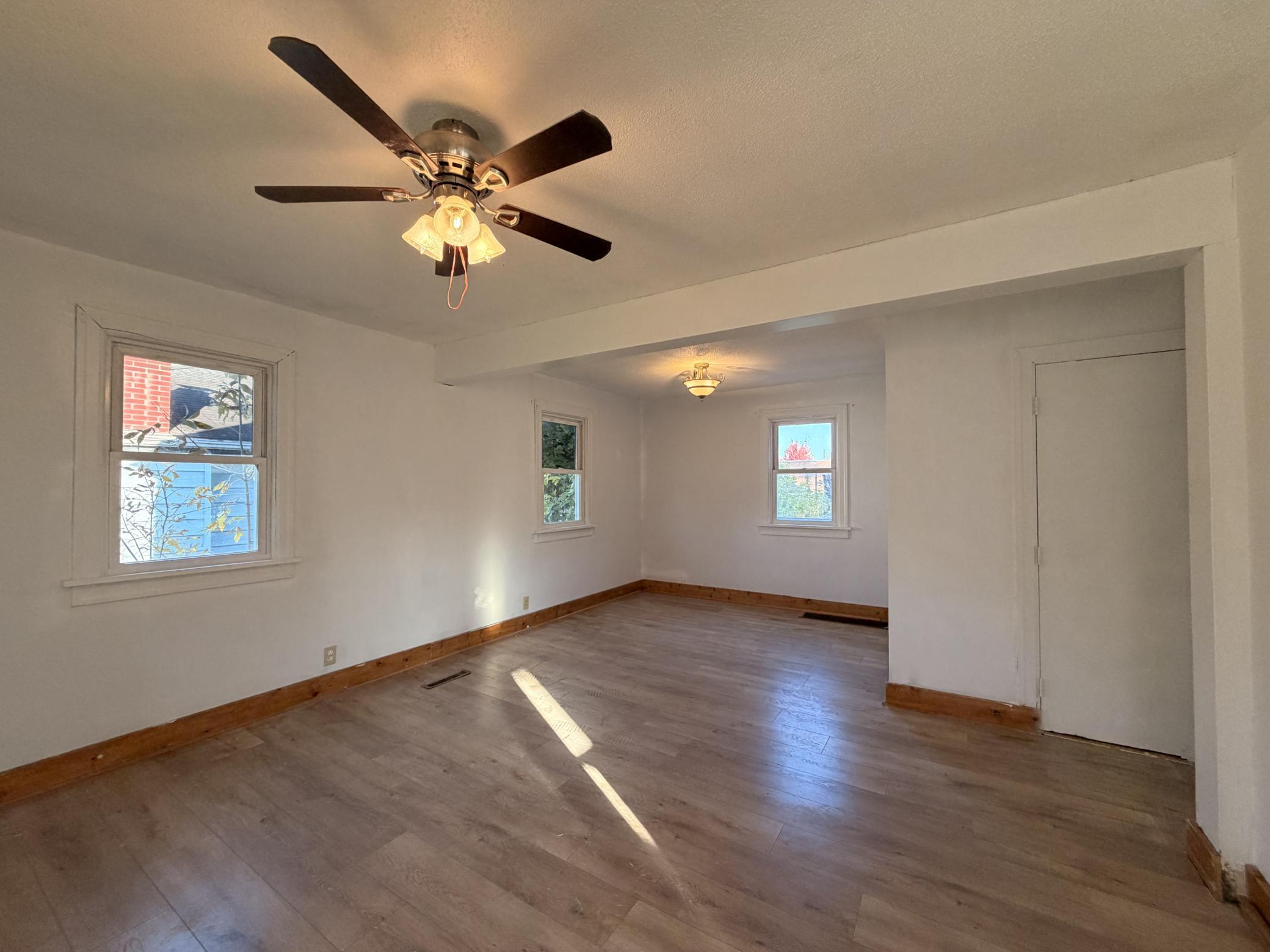 Single family home for sale at 1621 E Oakland Ave, Austin, MN 55912 | MLS# 7164268