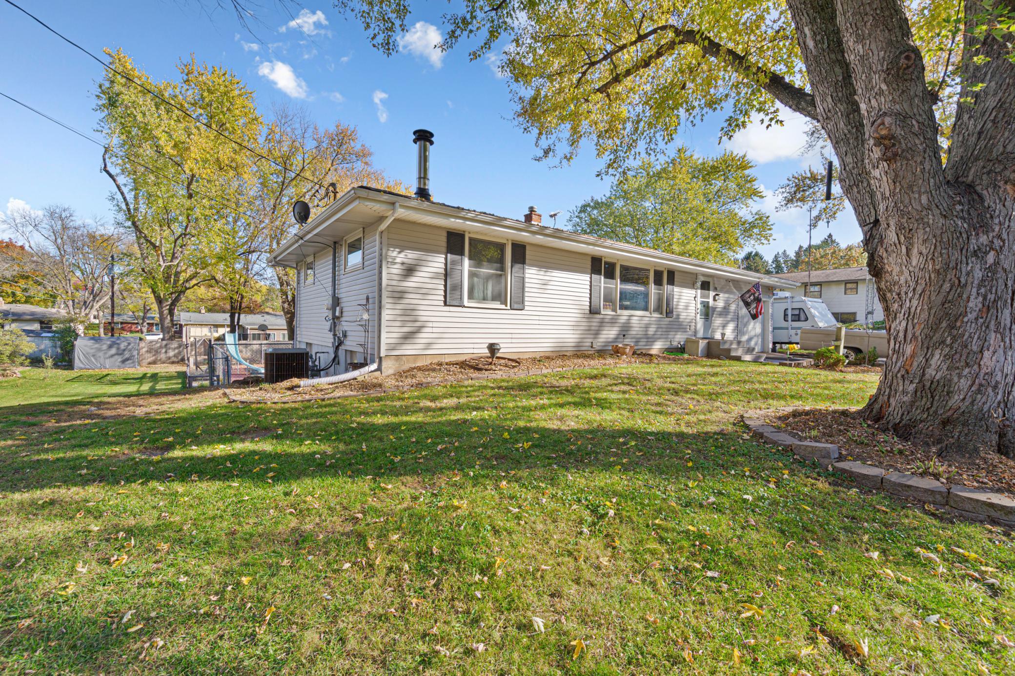 Photo 3 of Single family home for sale at 415 Seeley St S, Stillwater, MN 55082 | MLS# 7164544 | Listing updated on 2026-10-24