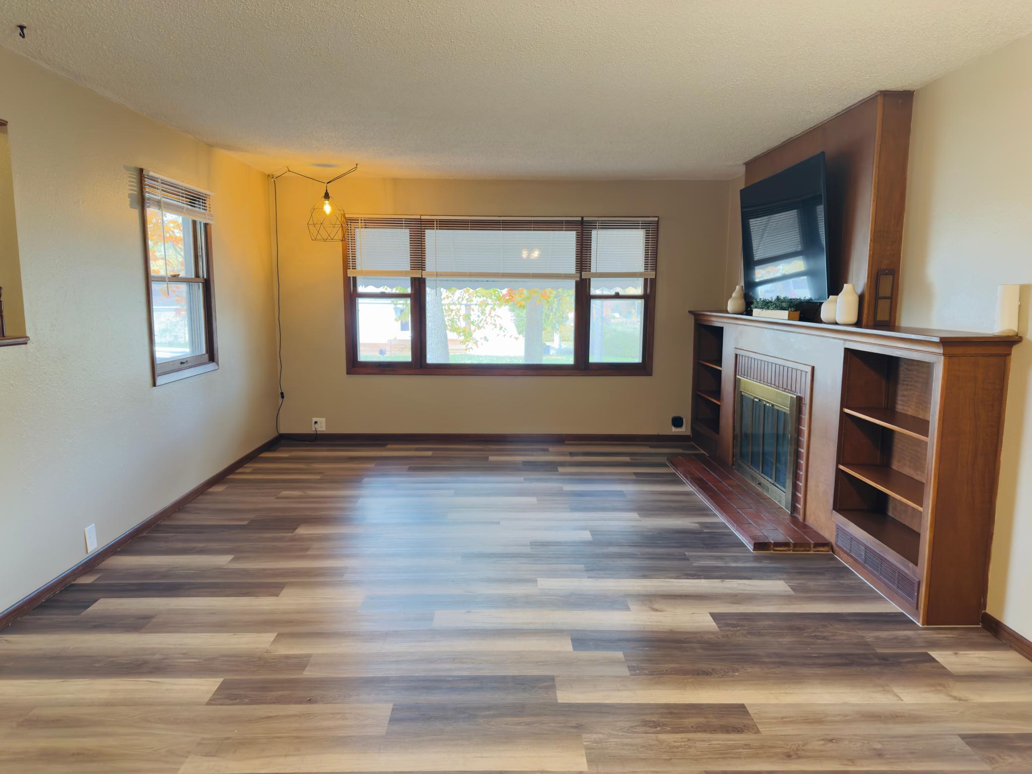Photo 4 of Single family home for sale at 214 8th Street NE, Little Falls, MN 56345 | MLS# 7164602 | Listing updated on 2026-10-24