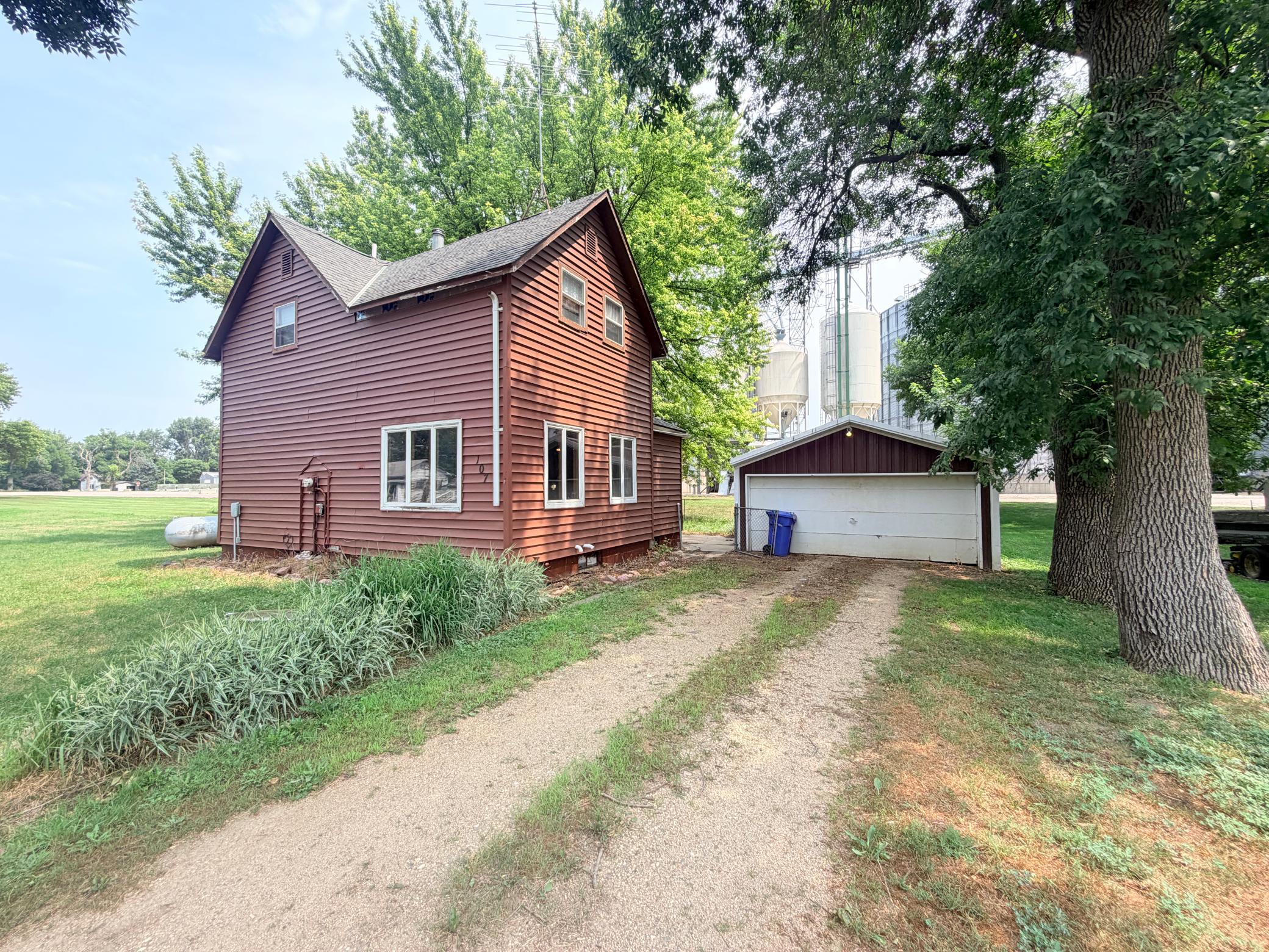 Photo 1 of Single family home for sale at 107 S Buckingham St, Hardwick, MN 56134 | MLS# 7164610 | Listing updated on 2026-10-24