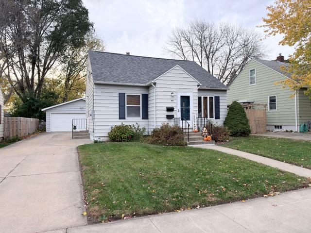 Single family home for sale at 925 14th Avenue NE, Rochester, MN 55906 | MLS# 7164716