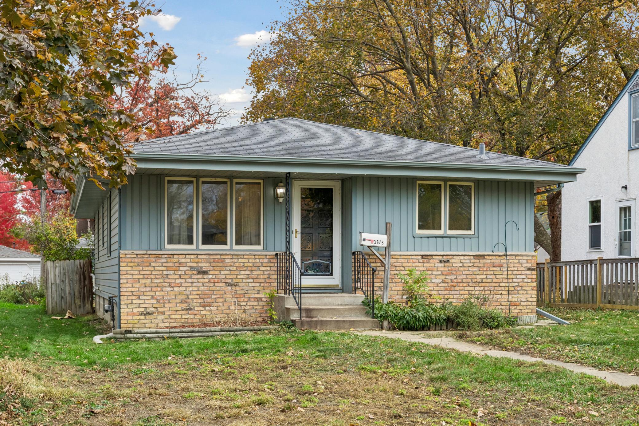 Photo 1 of Single family home for sale at 3918 Abbott Ave N, Minneapolis, MN 55422 | MLS# 7164814 | Listing updated on 2026-10-26