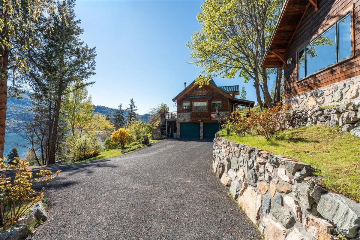 Photo 3 of Sale Pending at 16495 S Lakeshore Rd, Chelan, WA 98816 | MLS# NWM2446623 | Listing updated on 2026-09-24