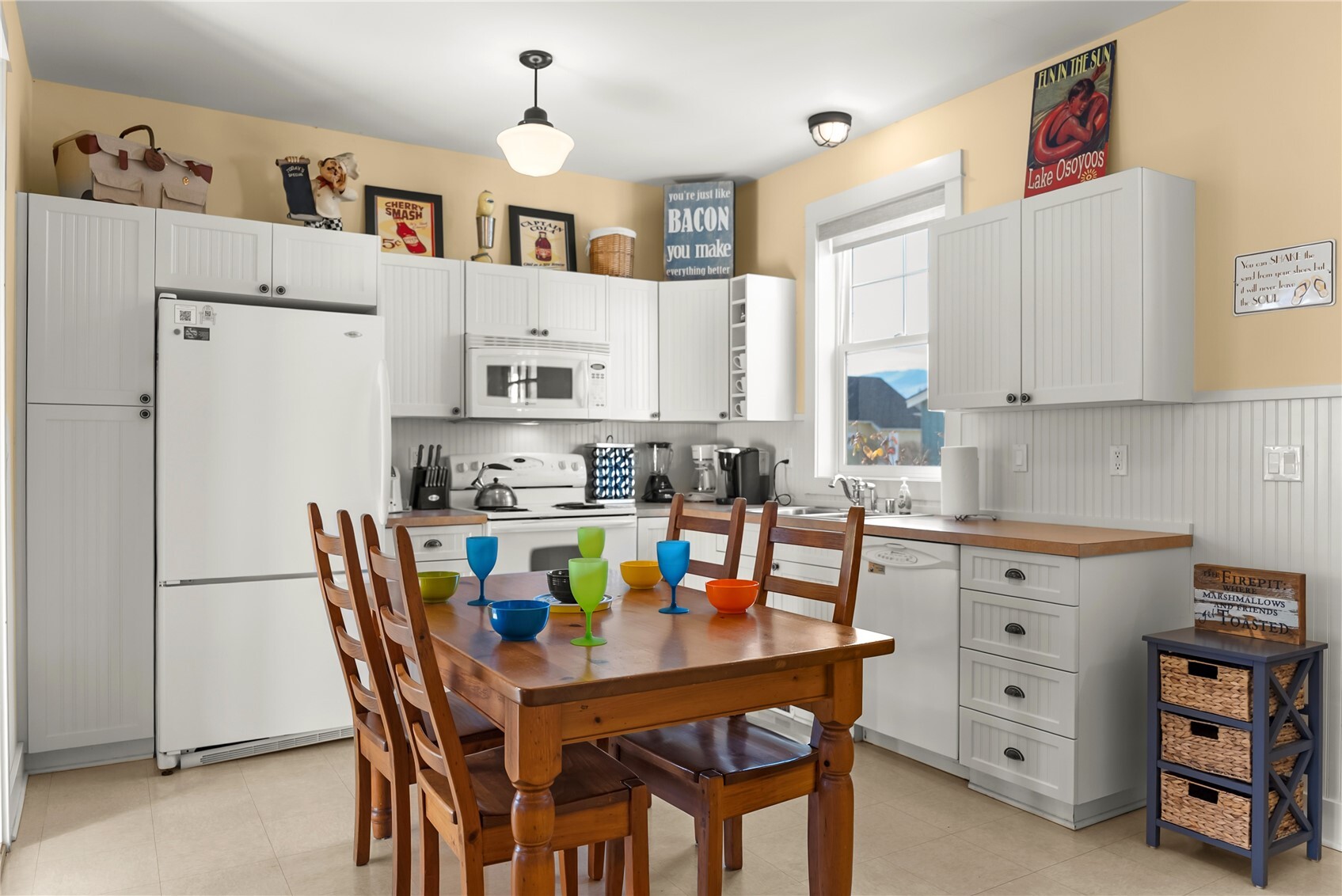 Photo 3 of Single family home for sale at 102 Shenanigan Ln, Oroville, WA 98844 | MLS# NWM2471497 | Listing updated on 2026-10-26