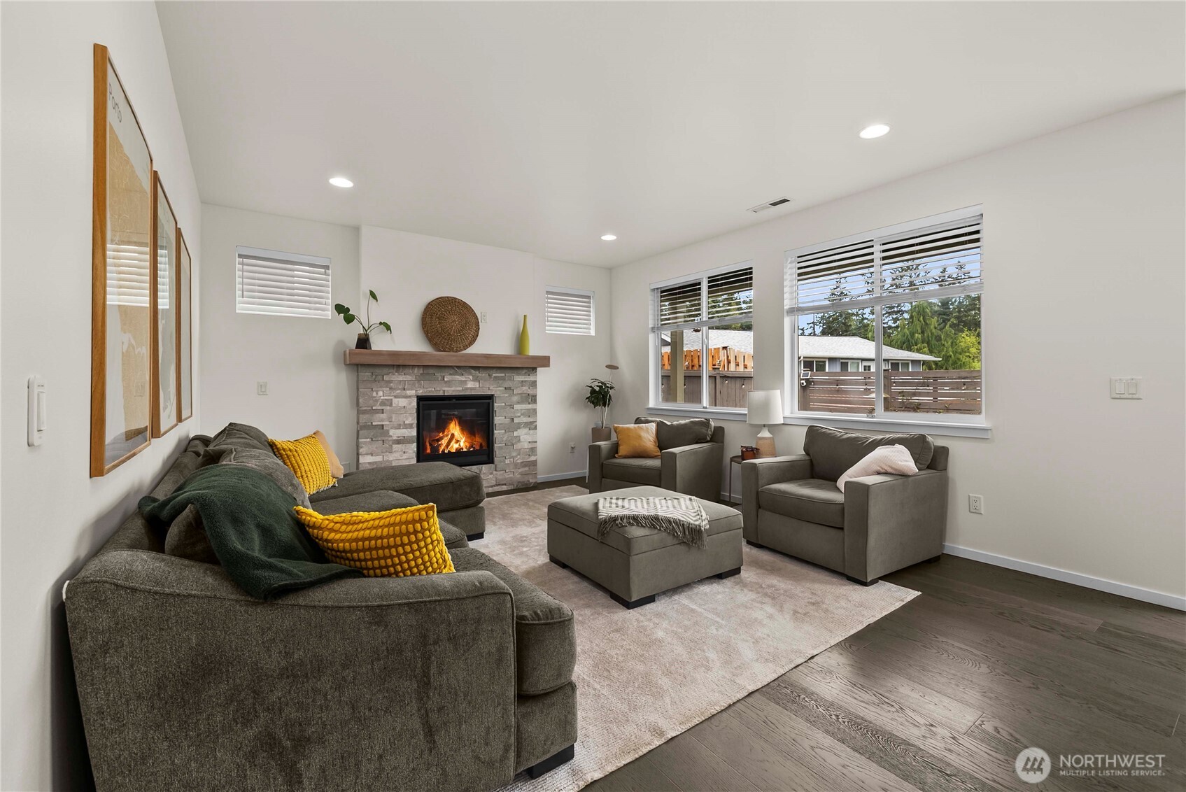 Photo 4 of Single family home for sale at 10214 SE 268th Place, Kent, WA 98030 | MLS# NWM2510179 | Listing updated on 2026-09-21