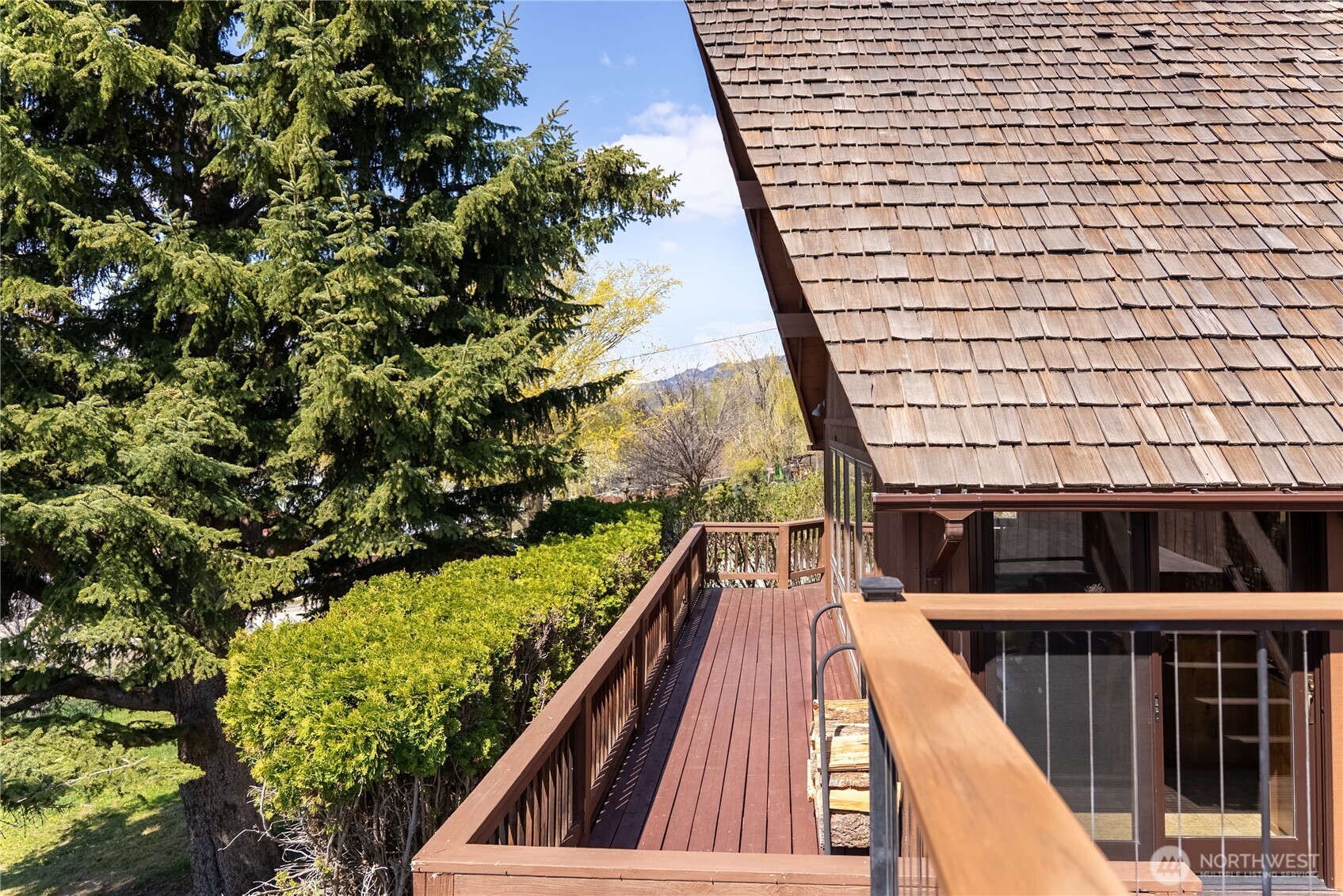 Photo 3 of Single family home for sale at 417 Perry St, Winthrop, WA 98862 | MLS# NWM2511004 | Listing updated on 2026-09-21