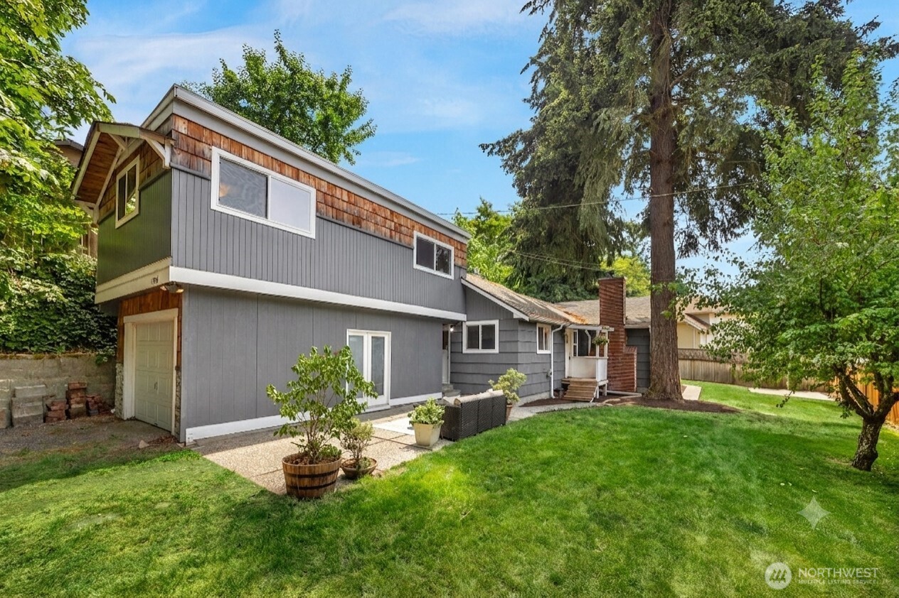 Photo 1 of Single family home for sale at 17806 83rd Place Ne, Kenmore, WA 98028 | MLS# NWM2518957 | Listing updated on 2026-10-25