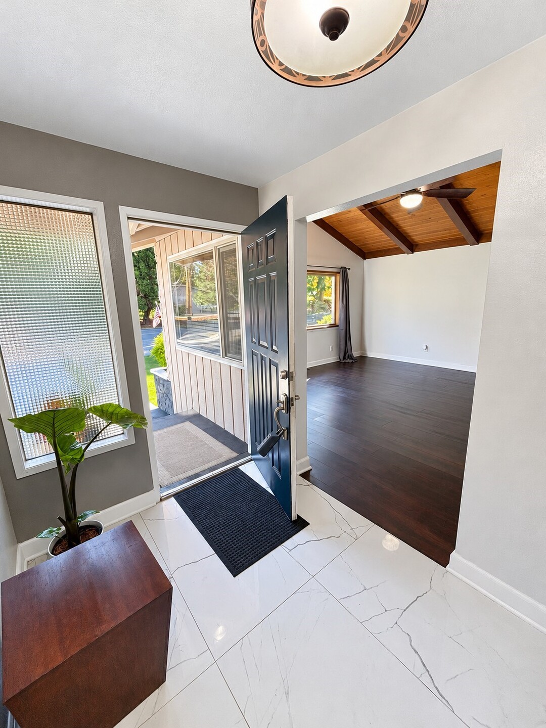Photo 3 of Single family home for sale at 8808 Monte Cristo Dr, Everett, WA 98208 | MLS# NWM2544857 | Listing updated on 2026-10-25