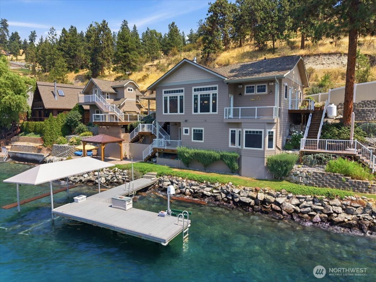 Photo 3 of Sale Pending at 15 Helios Hills Ln, Manson, WA 98831 | MLS# NWM2557397 | Listing updated on 2026-09-21