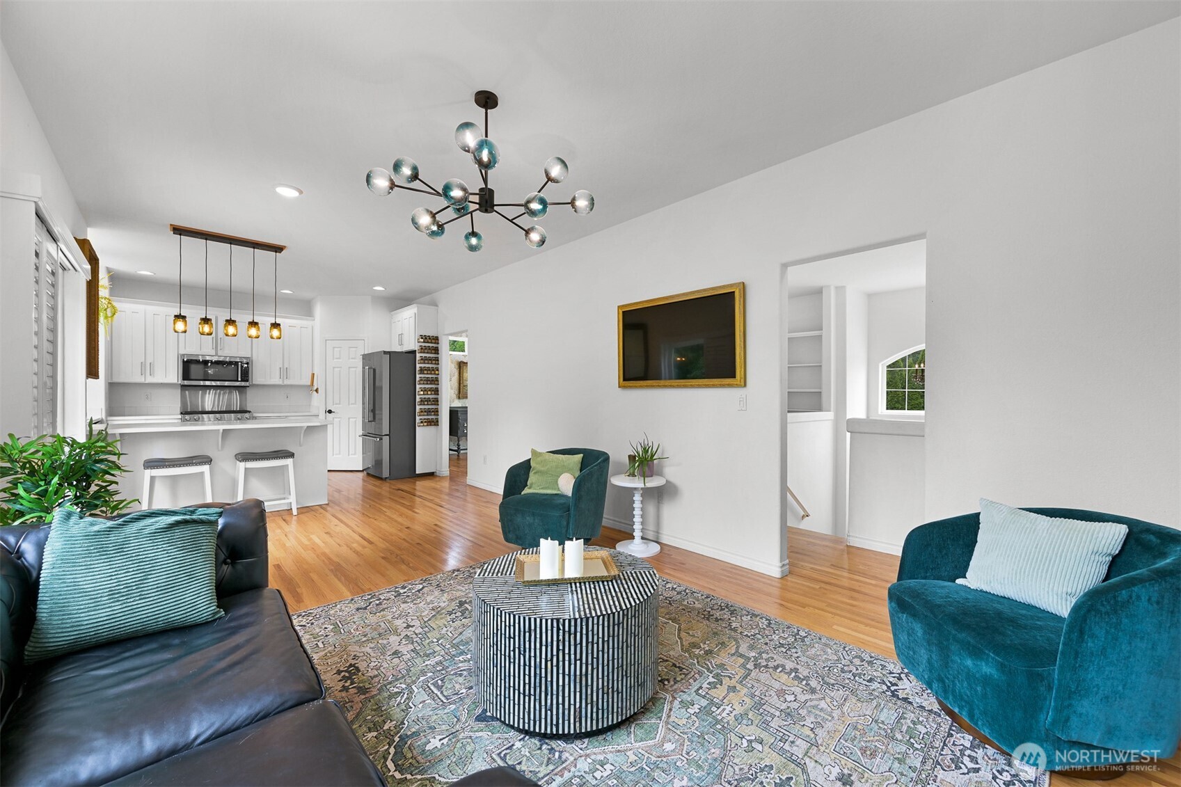 Photo 2 of Single family home for sale at 912 S Hills Dr, Bellingham, WA 98229 | MLS# NWM2557725 | Listing updated on 2026-10-26