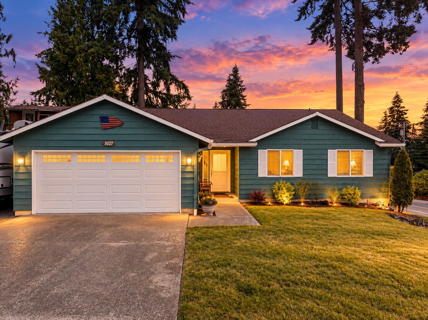 Single family home for sale at 5027 126th Street SE, Everett, WA 98208 | MLS# NWM2559542