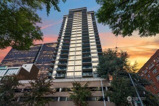 Condo for sale at 2100 3rd Avenue #1401, Seattle, WA 98121 | MLS# NWM2560793