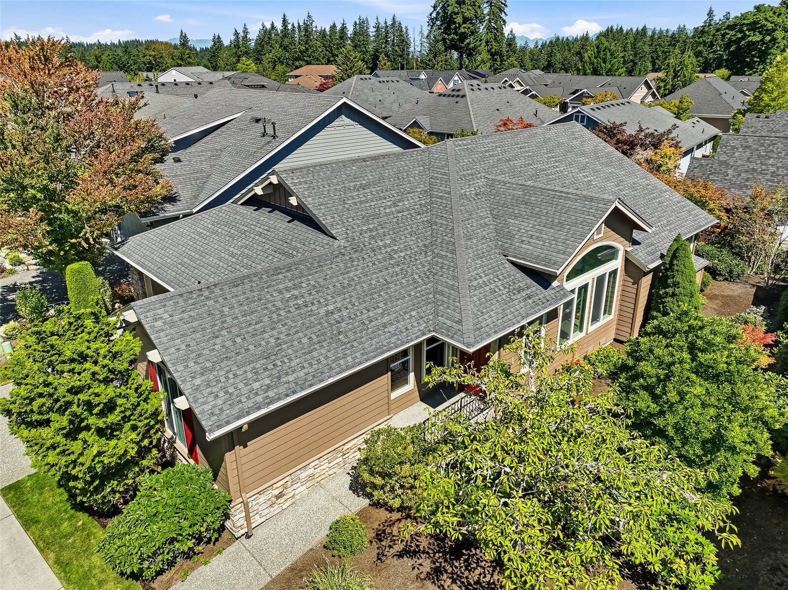 Single family home for sale at 12516 231st Avenue NE, Redmond, WA 98053 | MLS# NWM2567211