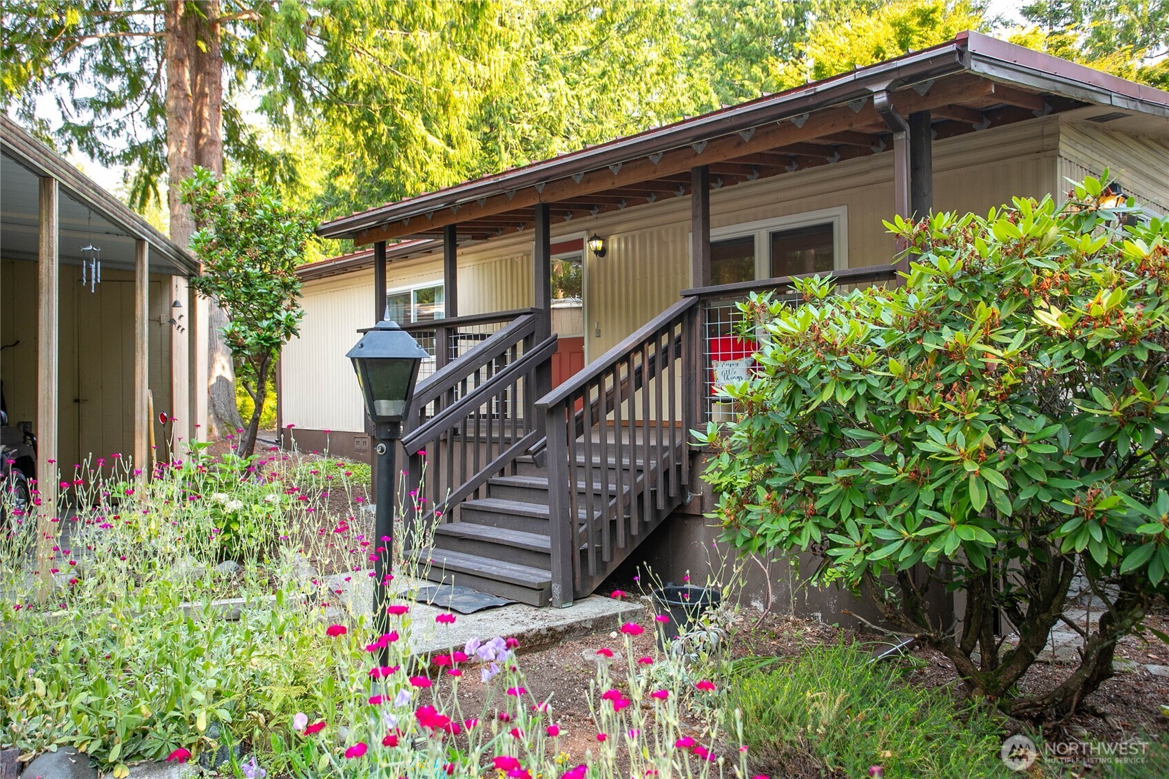 Photo 3 of Manufactured home for sale at 4915 Samish Way #27, Bellingham, WA 98229 | MLS# NWM2570151 | Listing updated on 2026-09-21