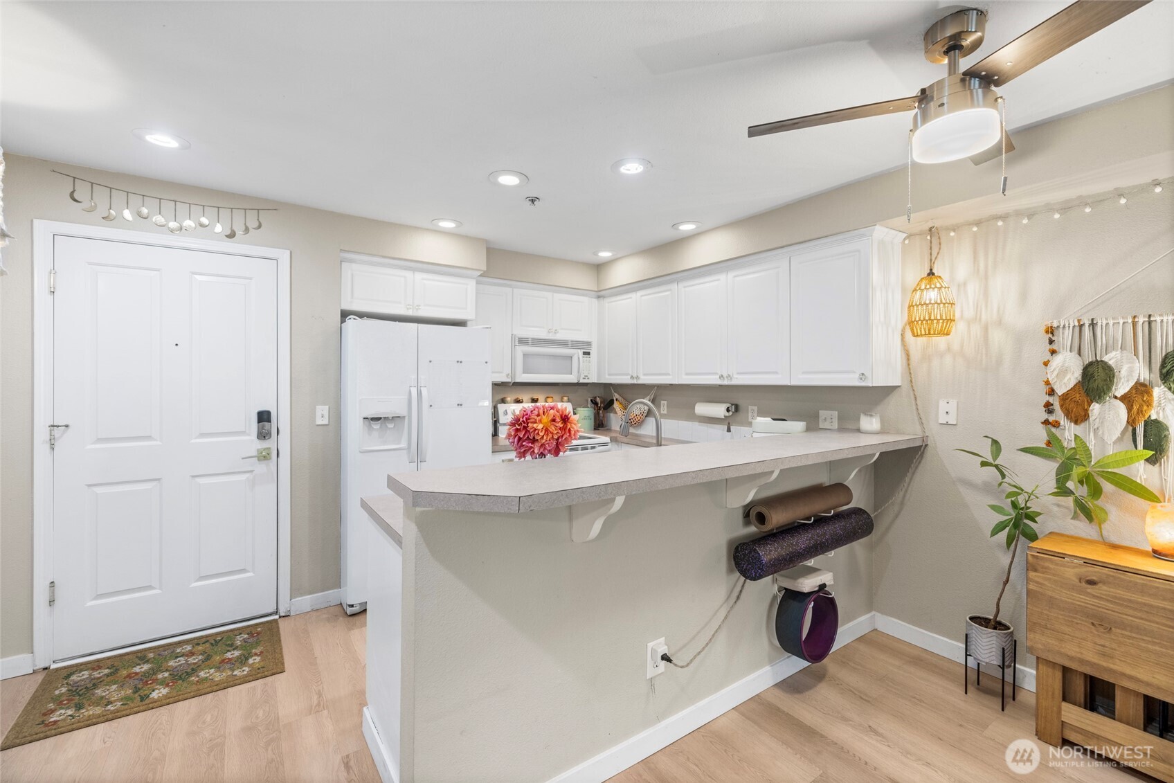 Photo 4 of Condo for sale at 12034 15Th Ave Ne #103, Seattle, WA 98125 | MLS# NWM2572917 | Listing updated on 2026-09-24