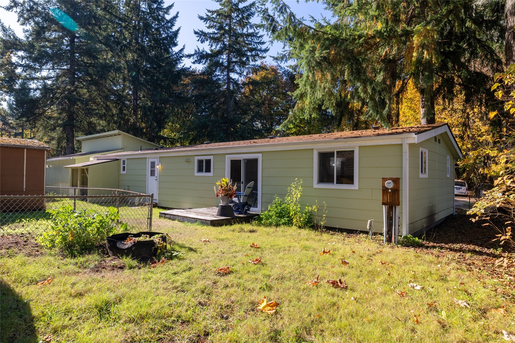 Photo 2 of Manufactured home for sale at 2535 70th Avenue SW #38, Tumwater, WA 98512 | MLS# NWM2574026 | Listing updated on 2026-10-24