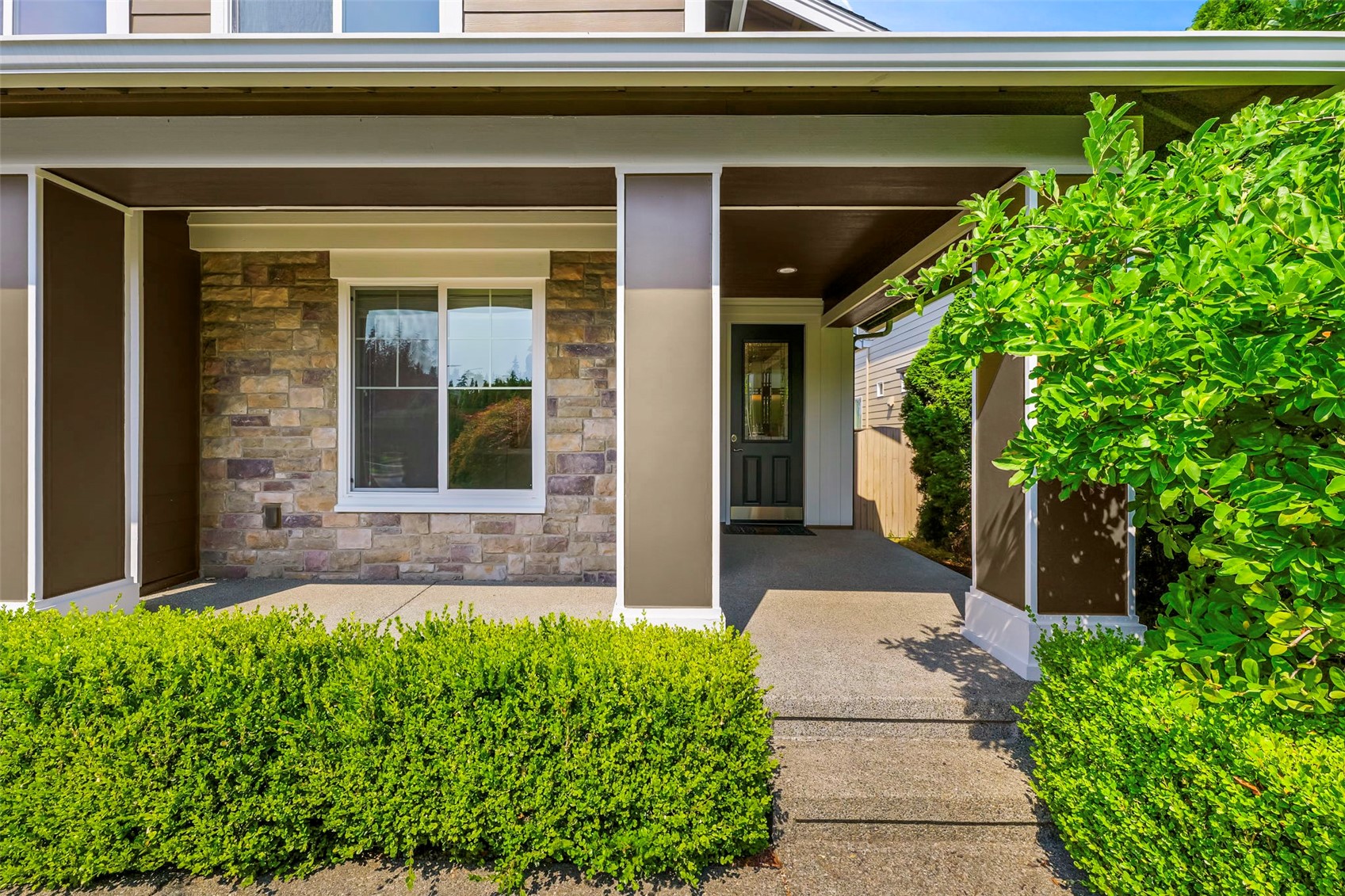 Single family home for sale at 4818 Ne 1St St, Renton, WA 98059 | MLS# NWM2574742