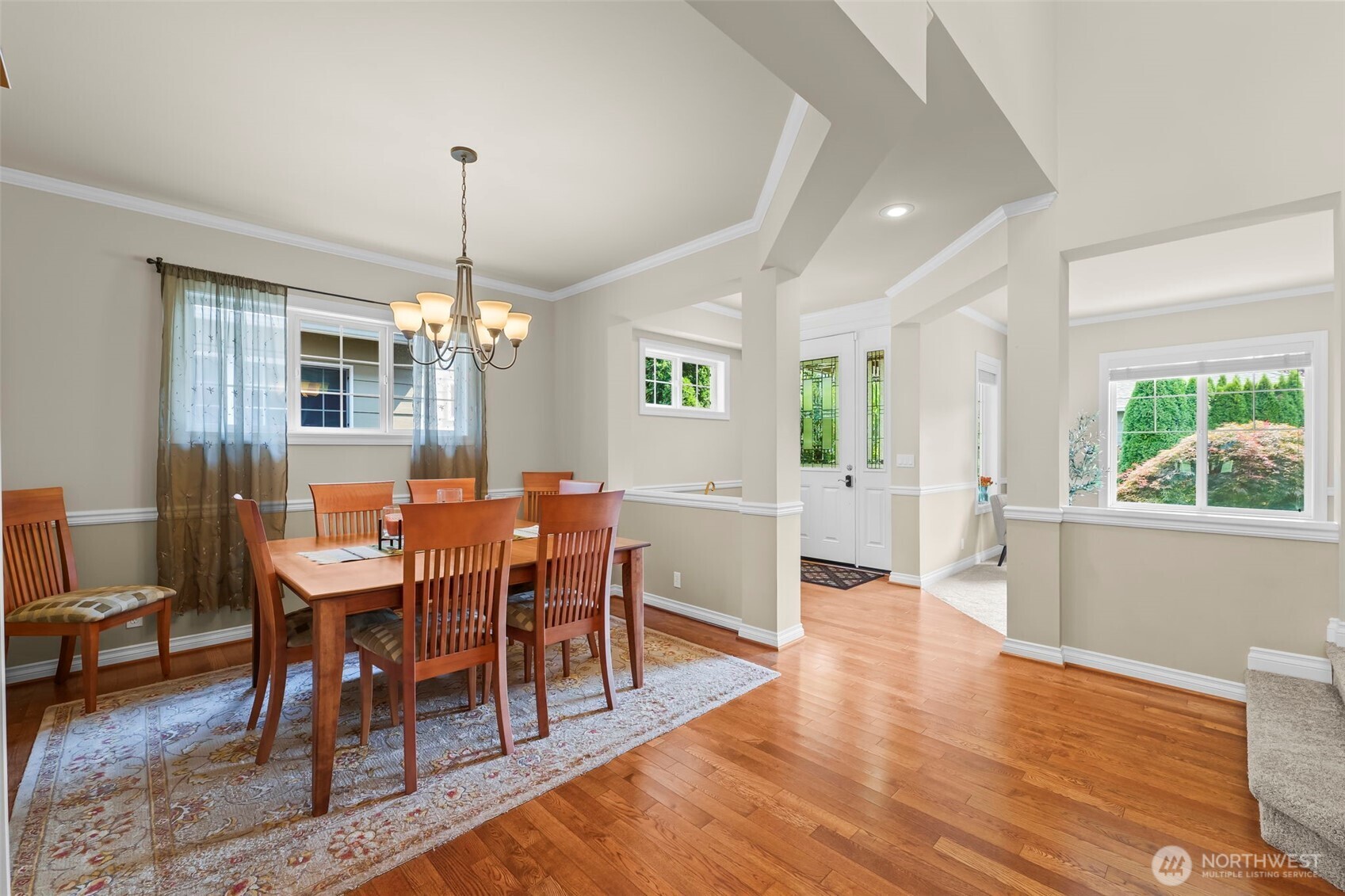 Photo 3 of Single family home for sale at 4818 Ne 1st St, Renton, WA 98059 | MLS# NWM2574742 | Listing updated on 2026-10-25