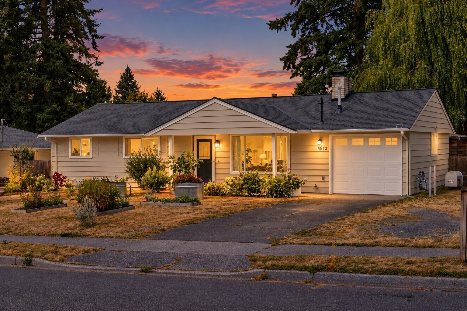 Single family home for sale at 4813 190th Street SW, Lynnwood, WA 98036 | MLS# NWM2576511