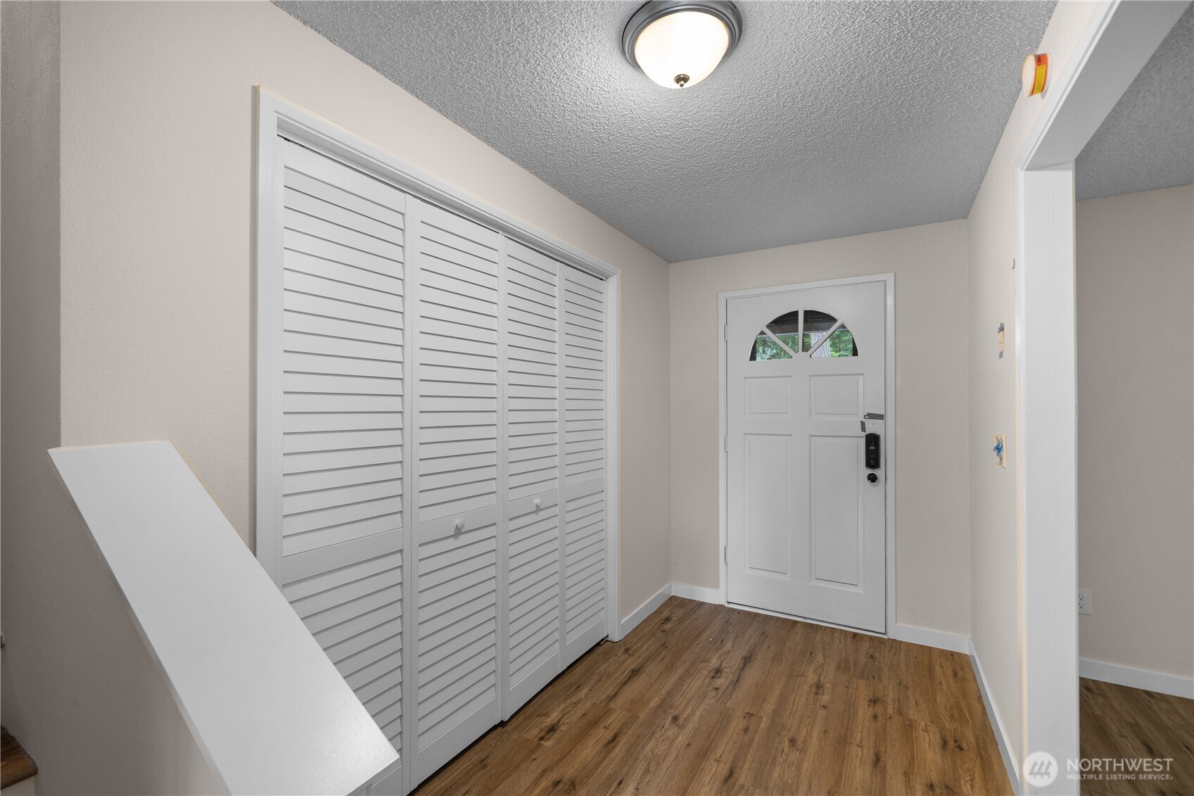 Photo 4 of Single family home for sale at 4343 Highline Dr SE, Olympia, WA 98501 | MLS# NWM2579449 | Listing updated on 2026-09-21