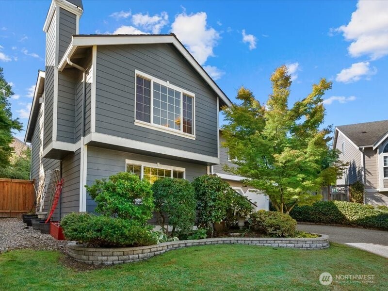 Photo 2 of Single family home for sale at 12611 Se 307th Street, Auburn, WA 98092 | MLS# NWM2582521 | Listing updated on 2026-10-01